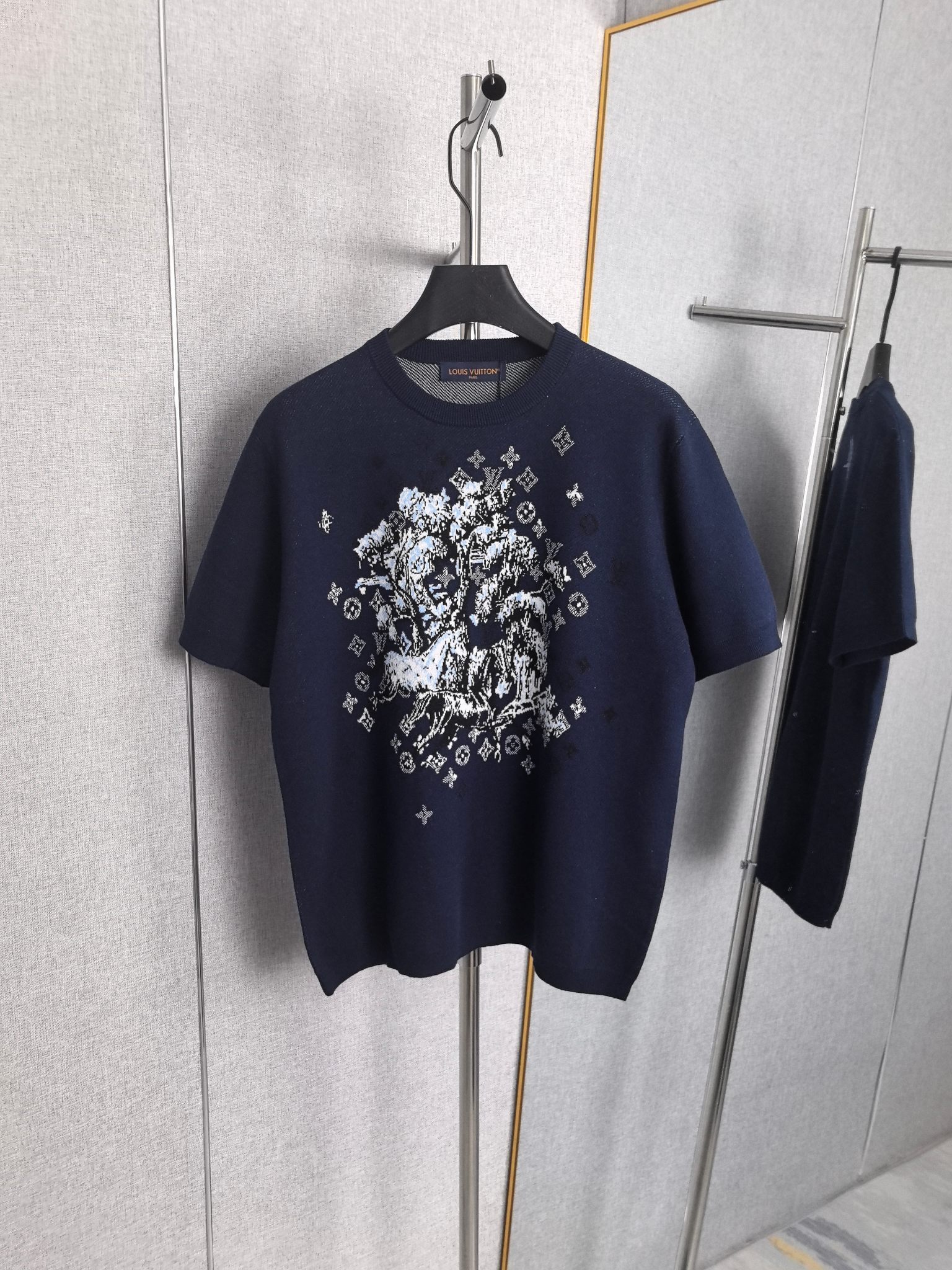 p230 1v Louis 26ss Año del Caballo edición limitada jacquard letras jersey de punto manga corta camiseta T. Tallas: S M…
