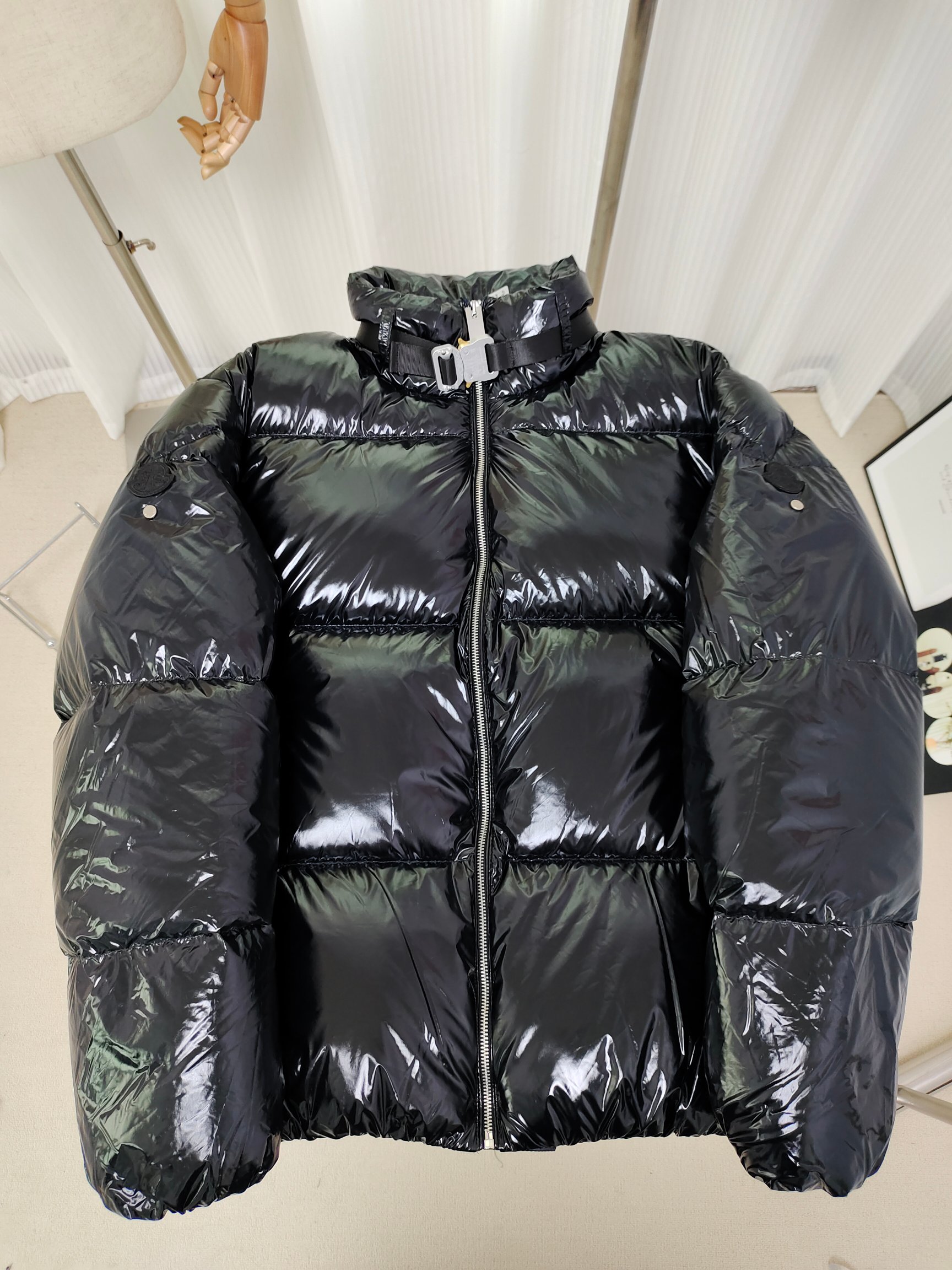 Moncler chaqueta de plumas de alta versión (diferente de la calidad del mercado). Nuevo modelo de otoño-invierno. Acces…