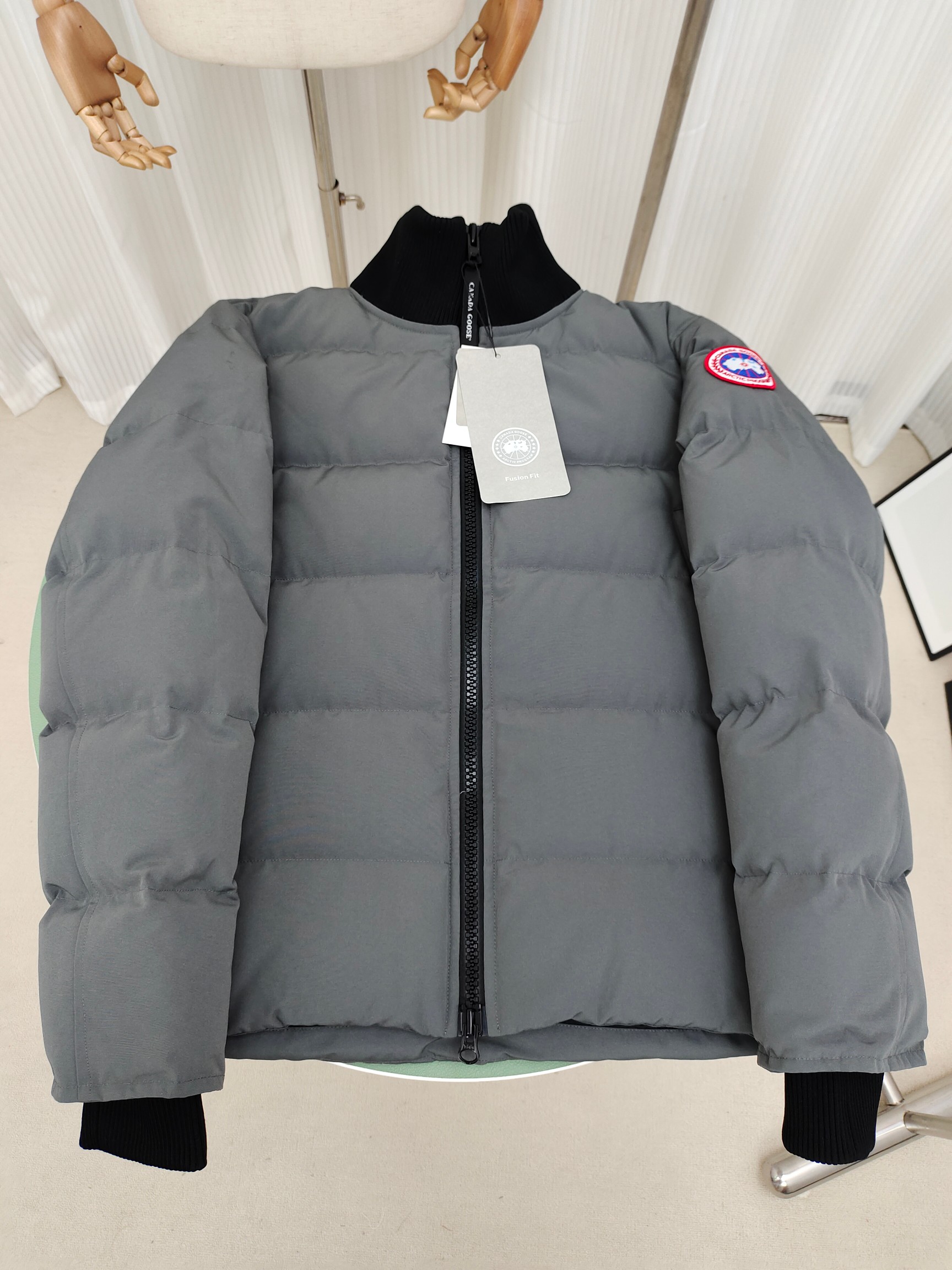 Canada Goose Vêtements Veste En Duvet Noir Gris Pierre Hommes Collection automne – hiver