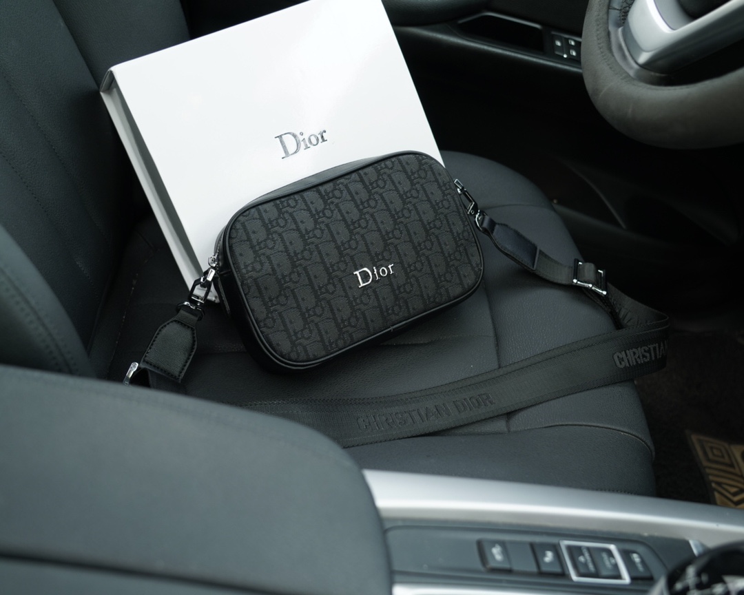 Dior Crossbody & Shoulder Bags