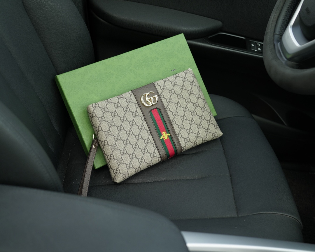 Gucci AAAAA
 Clutches & Pouch Bags Cowhide