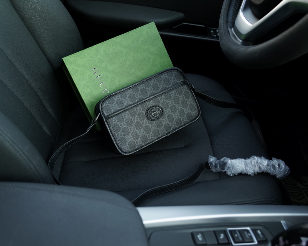 Gucci Crossbody & Shoulder Bags Cowhide