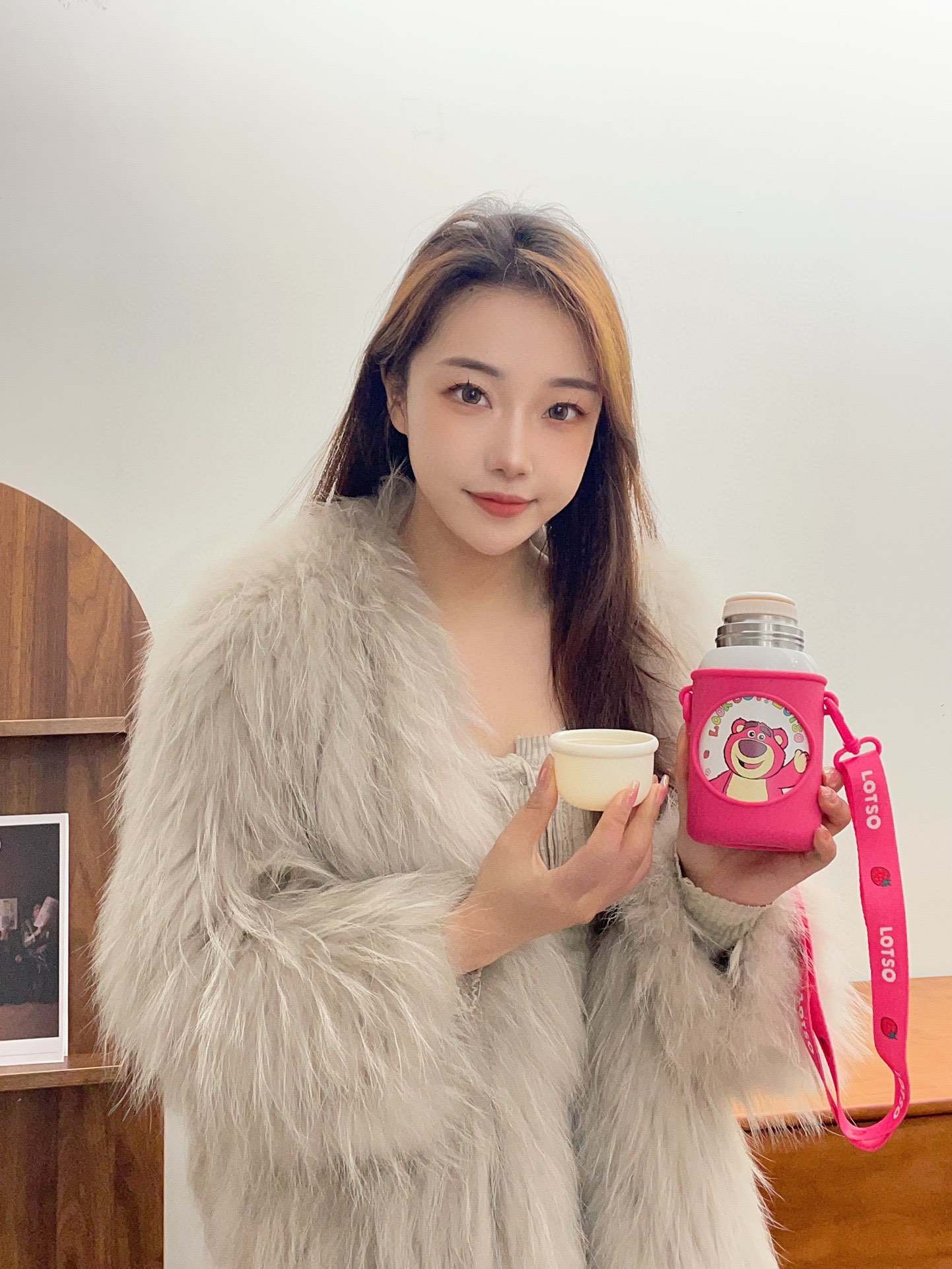 杯盖用的是食品级的PP材质 8