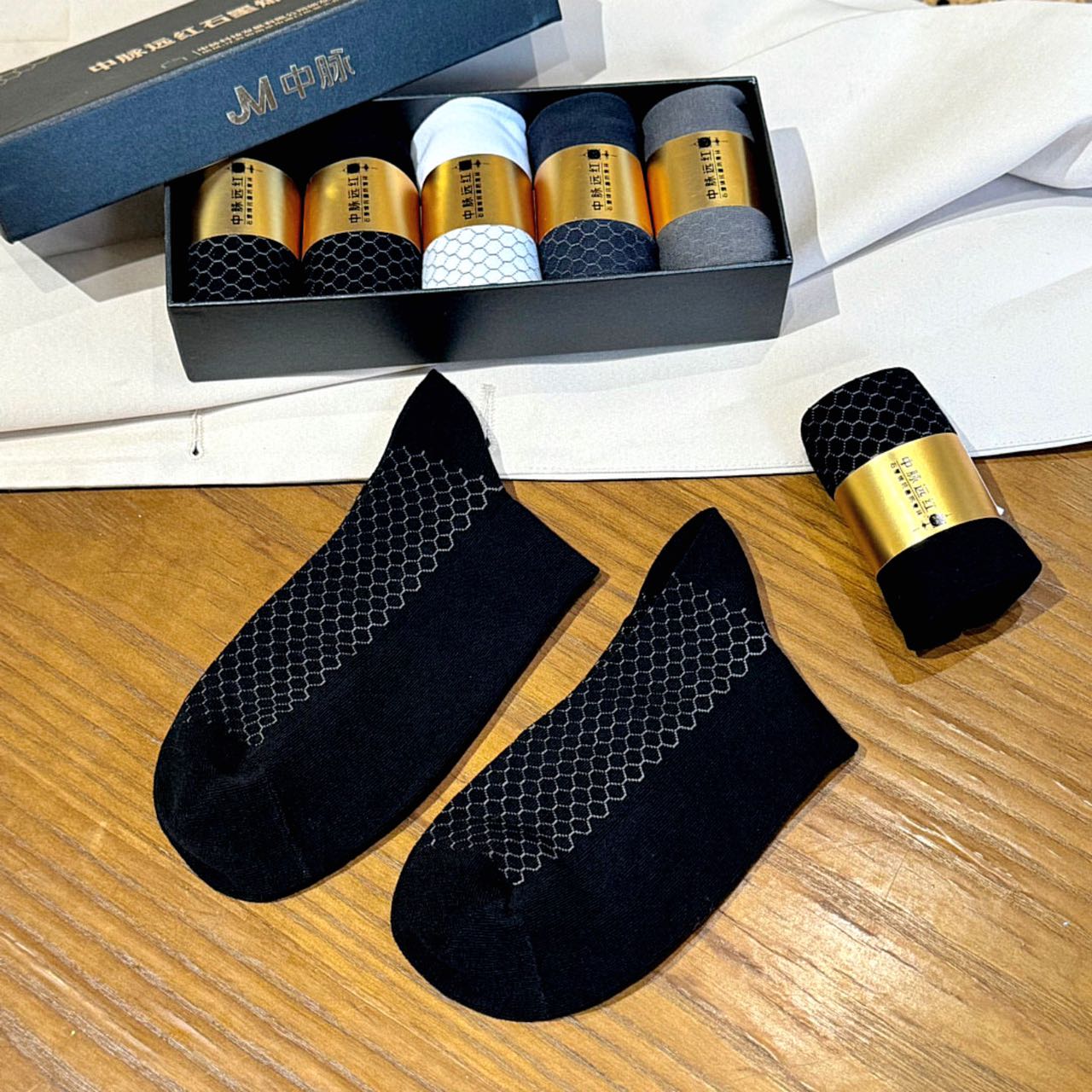 Far-Infrared Graphene Antibacterial and Odor-Resistant Socks - Comprehensive 2