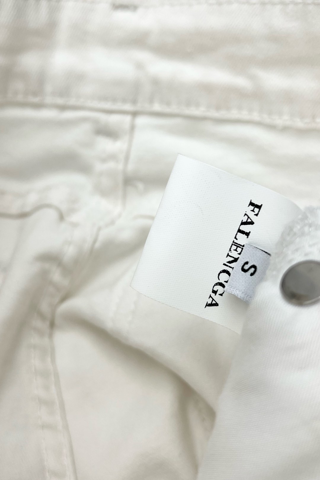 High-End Quality Women’s Suit with Embroidered Letters and Micro-Pants: Fashionable and Flexible, Perfect for Any Body - 图片 8