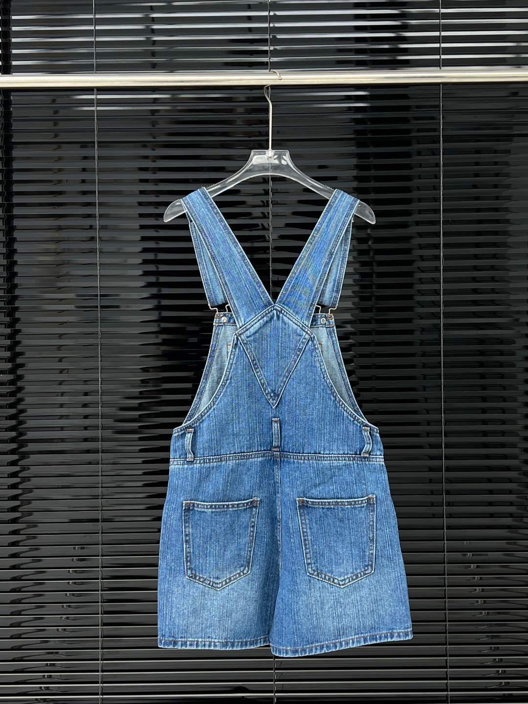 ACN  背带短裤服装 2