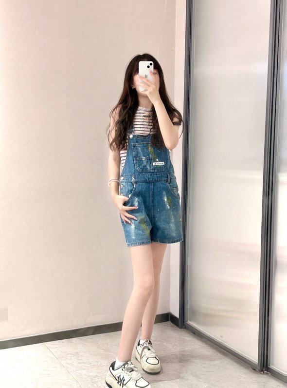 ACN  背带短裤服装 5