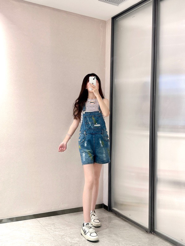 ACN  背带短裤服装 7