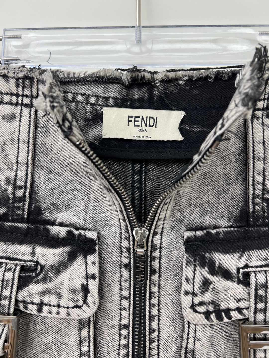Fendi Mini Skirt Denim Cement Gray A-Line with Pockets and Zipper Closure 5 i1746603995562 1817 0 4