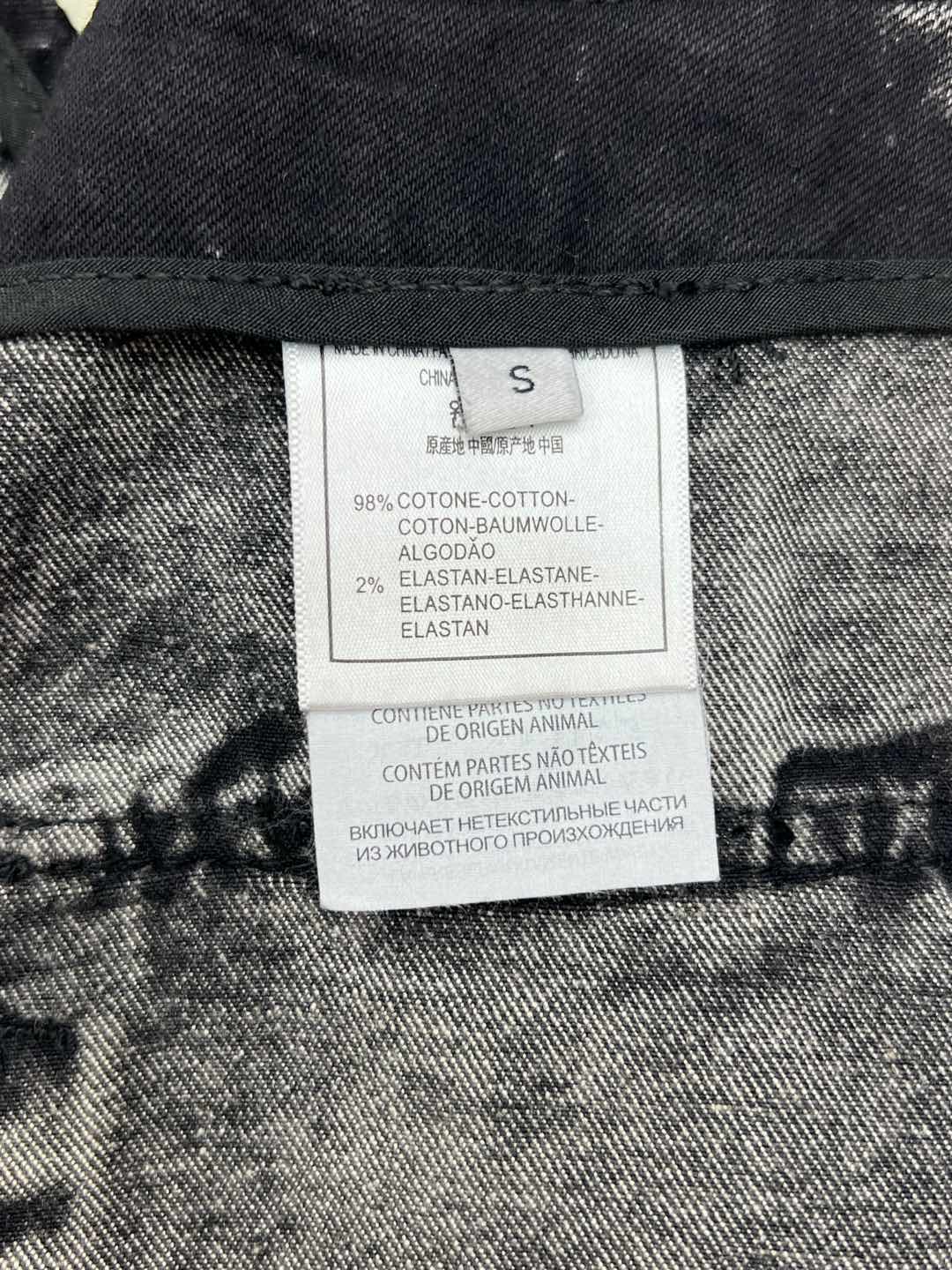 Fendi Mini Skirt Denim Cement Gray A-Line with Pockets and Zipper Closure 9 i1746603995562 5282 0 8