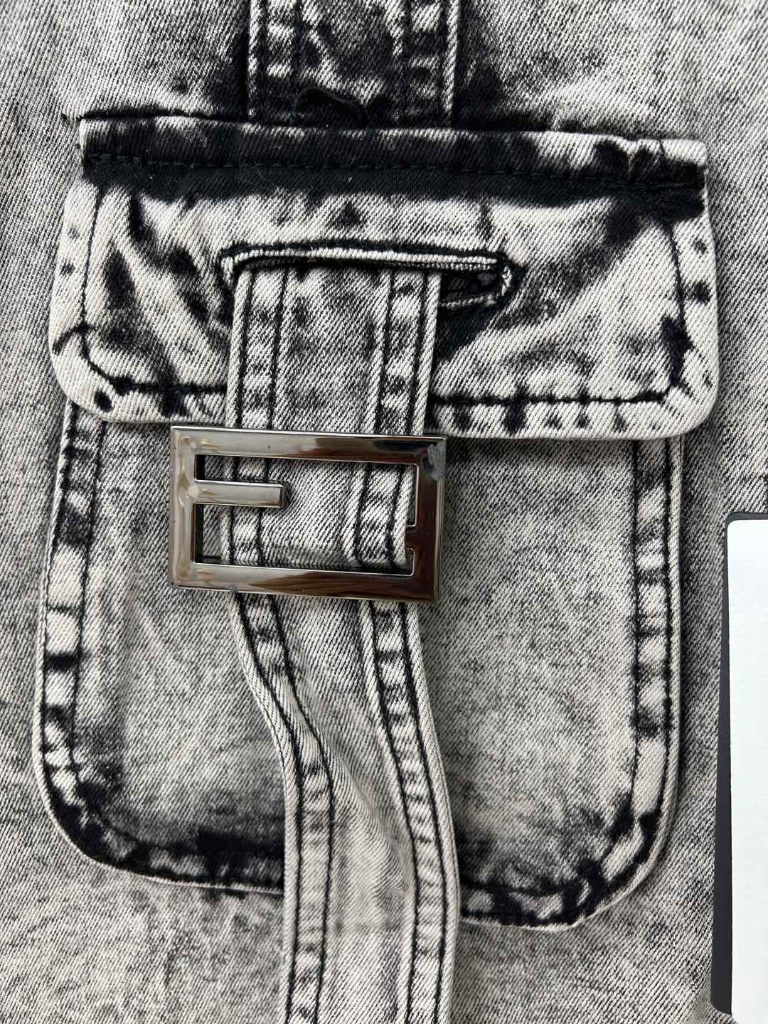 Fendi Mini Skirt Denim Cement Gray A-Line with Pockets and Zipper Closure 4 i1746603995562 7382 0 3