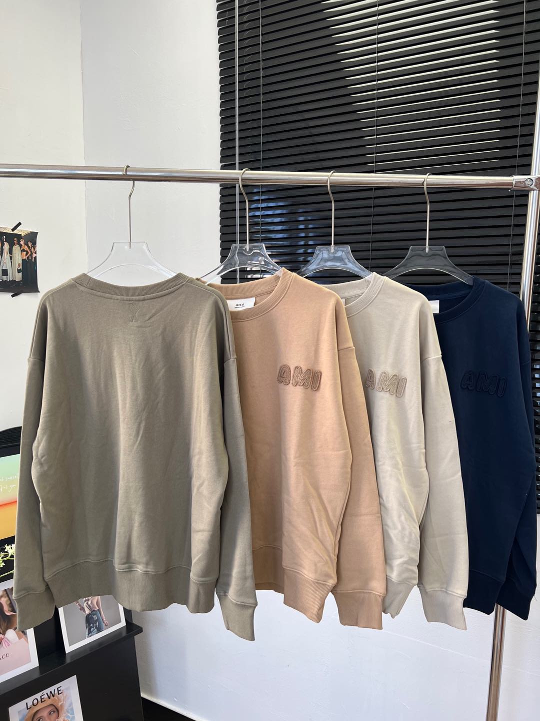 “High-End Quality Women’s Suit with Four-Colour Embroidery Coat in Pure Khmer Heavy Fabric” - 图片 3