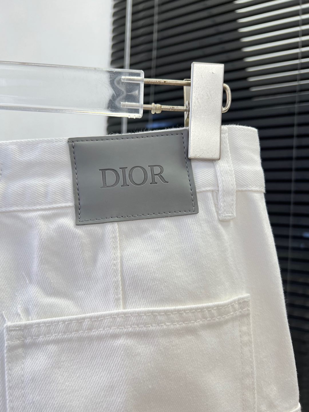 Dio* 25早秋新款 口袋工装休闲长裤 采用原牛仔棉面料口袋工装设计 版型宽松 男女都可以穿 白色色系