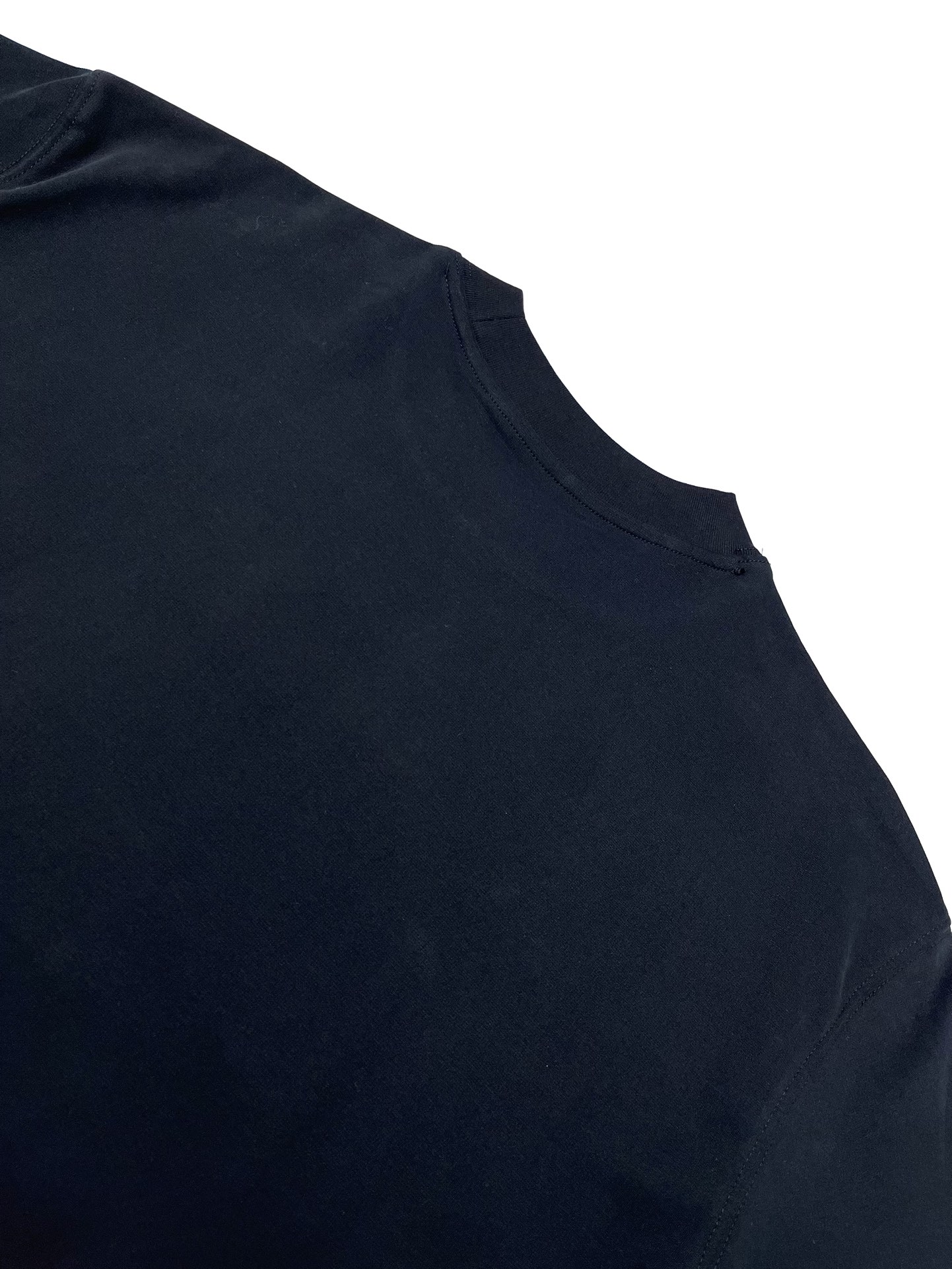 Soft and Cozy Cotton Fabric Hoodie for Fall and Winter Wear - 图片 4