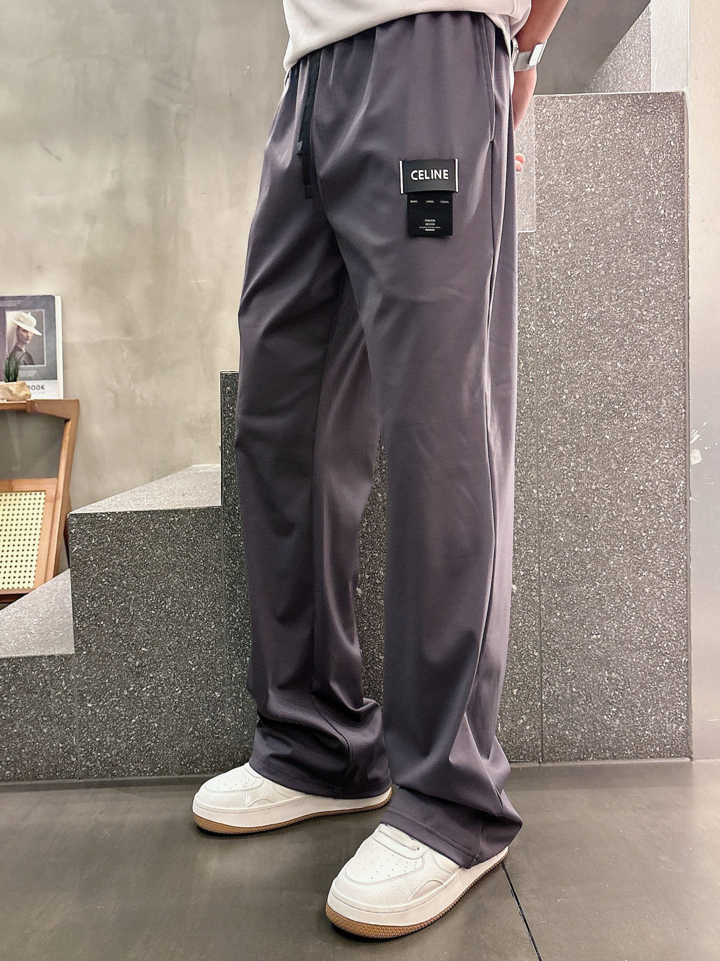 Celine’s New Summer Thongs: Imported Silk, Cozy Air, Spectrum Design, Side-Marked Dots - 图片 2