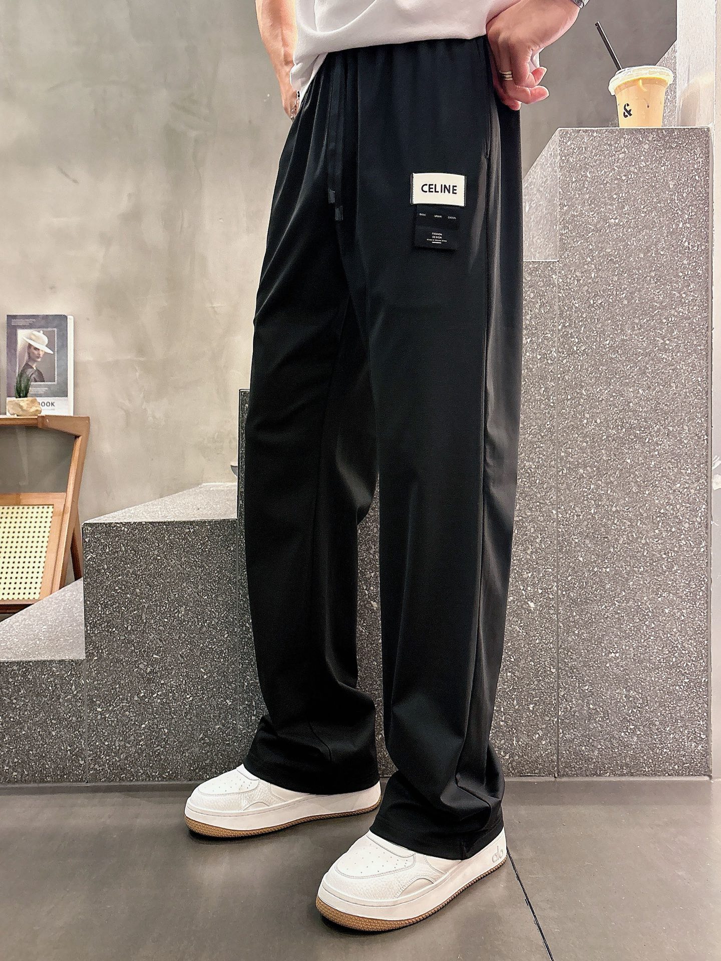 Celine’s New Summer Thongs: High-Quality Silk Fabric, Cozy Air, Spectrum Design, Side-Marked Dots - 图片 7
