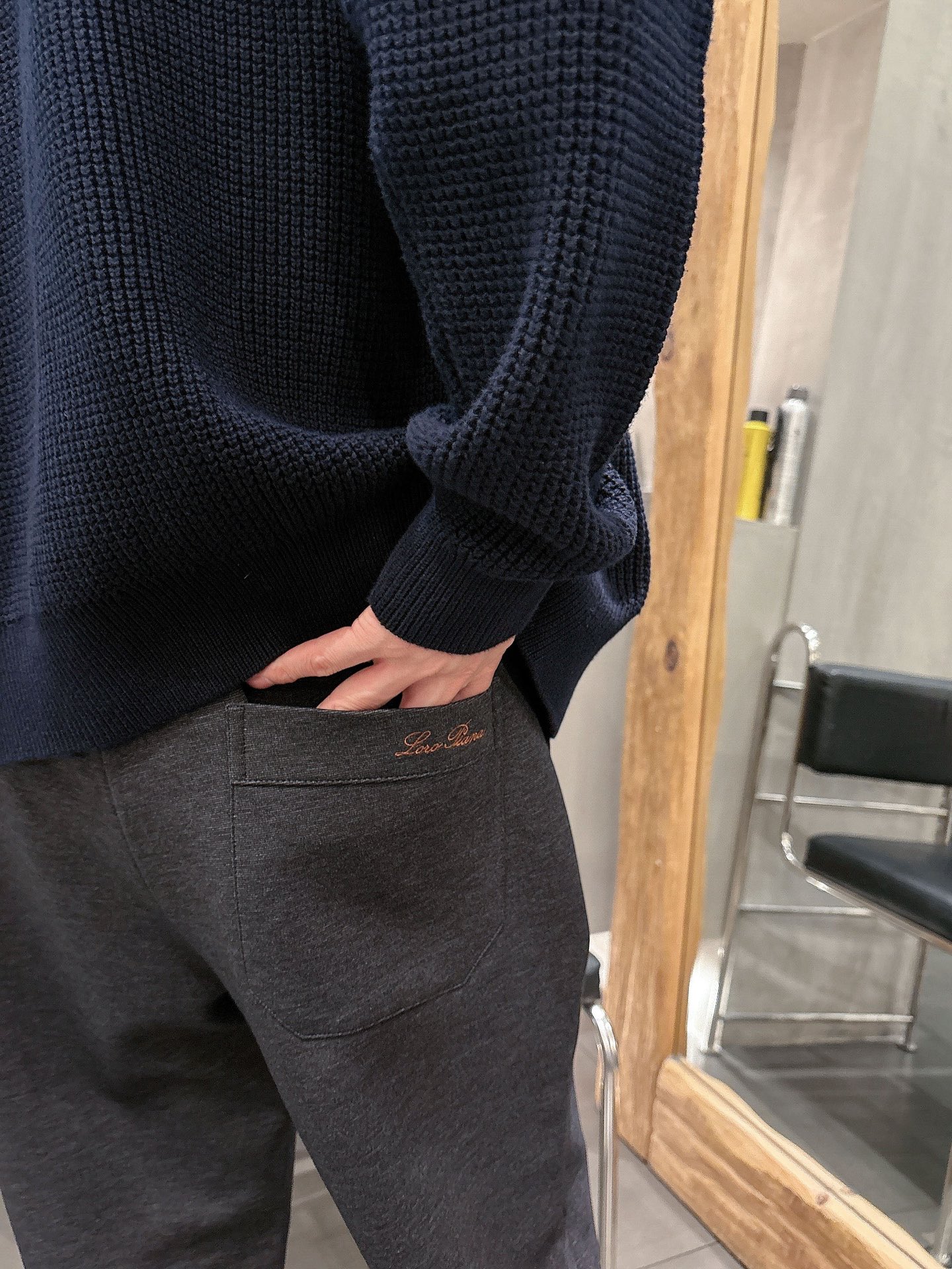 lP🆕🔥🔥秋冬新款极简商务长裤，精英男士必备高端羊棉绒面料休闲长裤。意大利同渠道稀有订单，精英级顶奢品牌