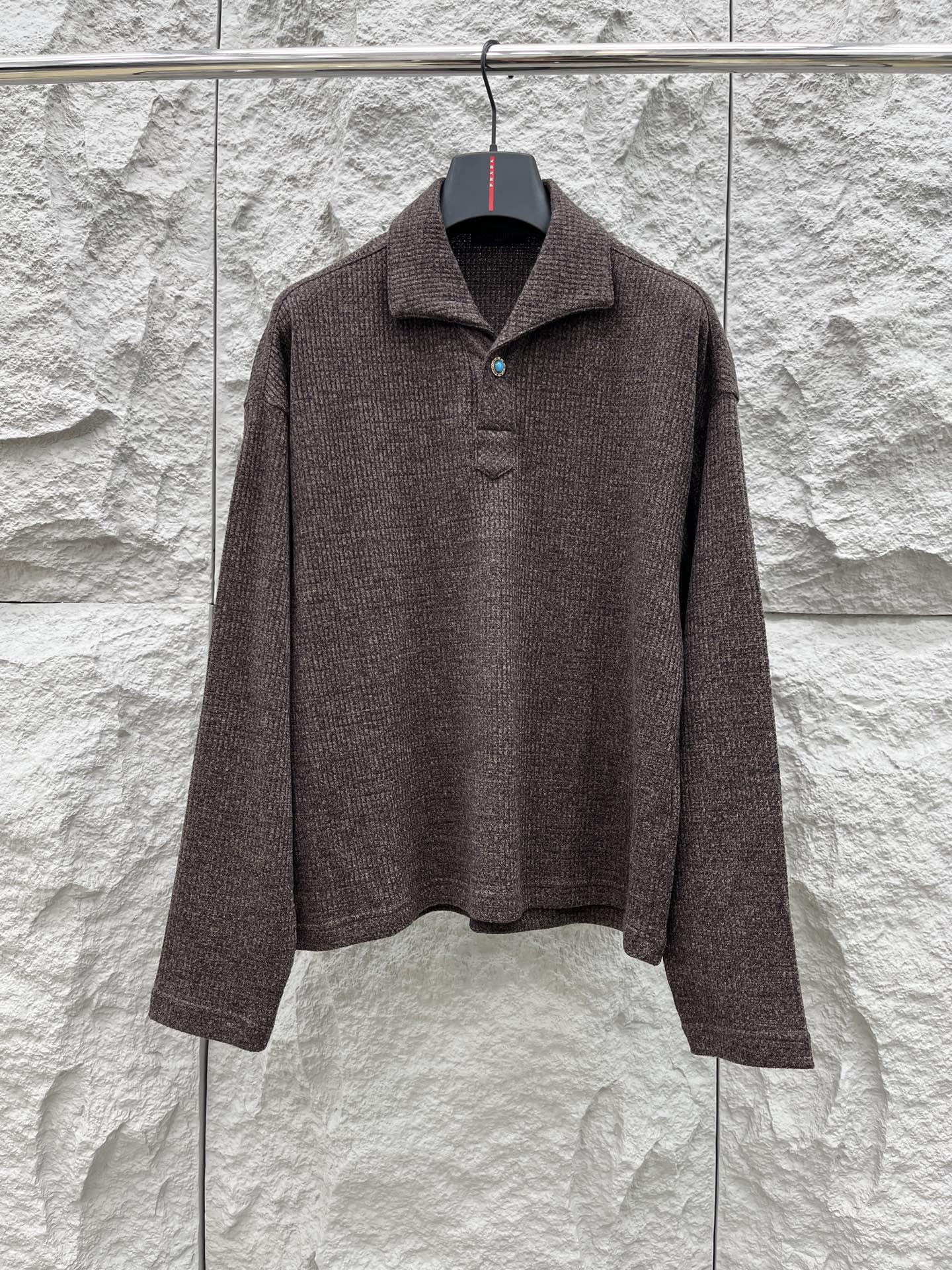 驴家🔥🔥秋季新款长袖，采用带有细腻的纹理质感，宽松直筒版型，舒适不挑身材既能单穿亦能内搭，后背简洁无拼接