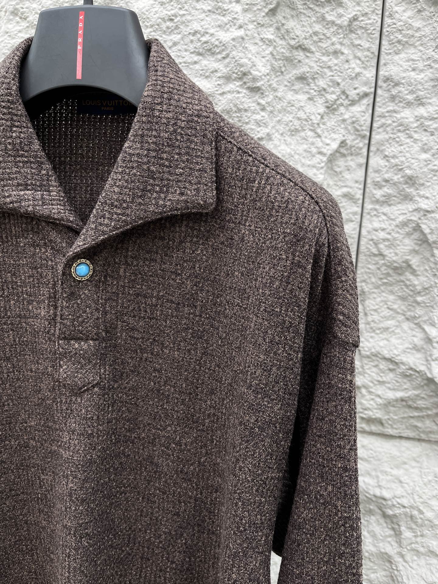 驴家🔥🔥秋季新款长袖，采用带有细腻的纹理质感，宽松直筒版型，舒适不挑身材既能单穿亦能内搭，后背简洁无拼接