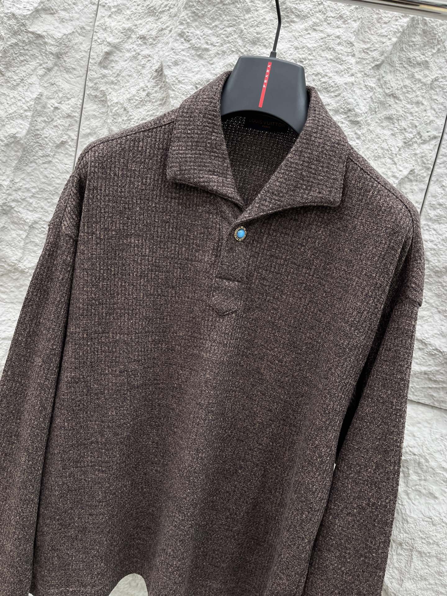 驴家🔥🔥秋季新款长袖，采用带有细腻的纹理质感，宽松直筒版型，舒适不挑身材既能单穿亦能内搭，后背简洁无拼接