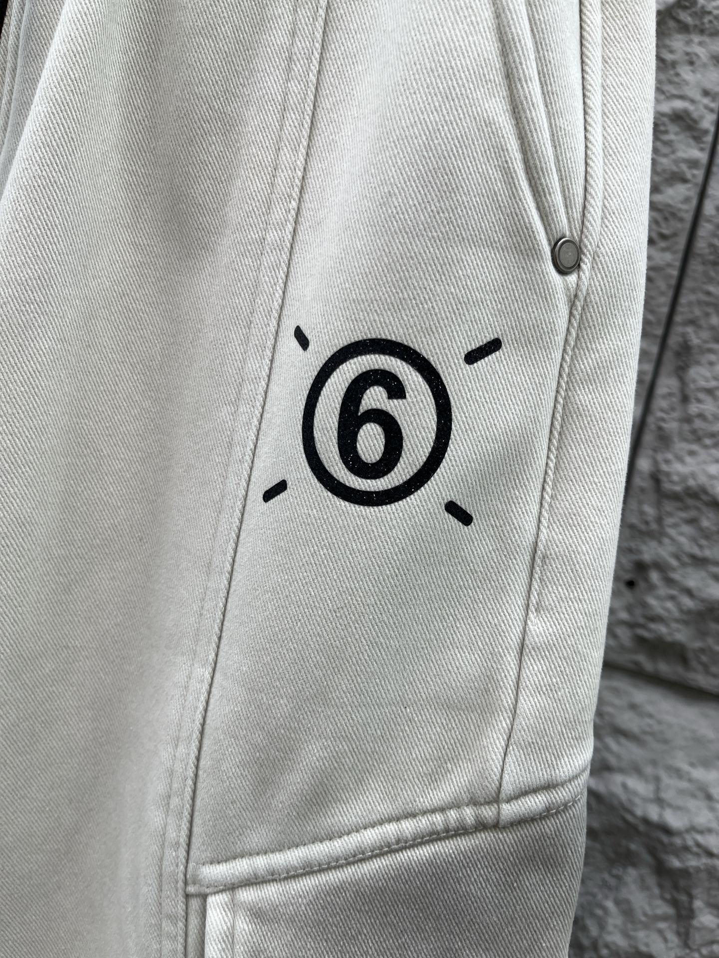 马吉拉🔥🔥冬季新款休闲裤，整款休闲裤非常高档，面料与版型都是极其精良的，着穿这种高档的裤装真的是很有档次