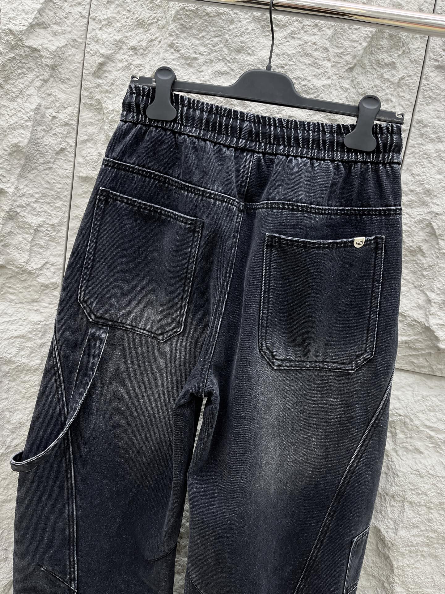 巴黎🔥🔥冬季加绒休闲直筒长裤，采用优质斜纹棉材质，面料挺括有型，整体水洗设计超级时尚大气且不简单，上身足