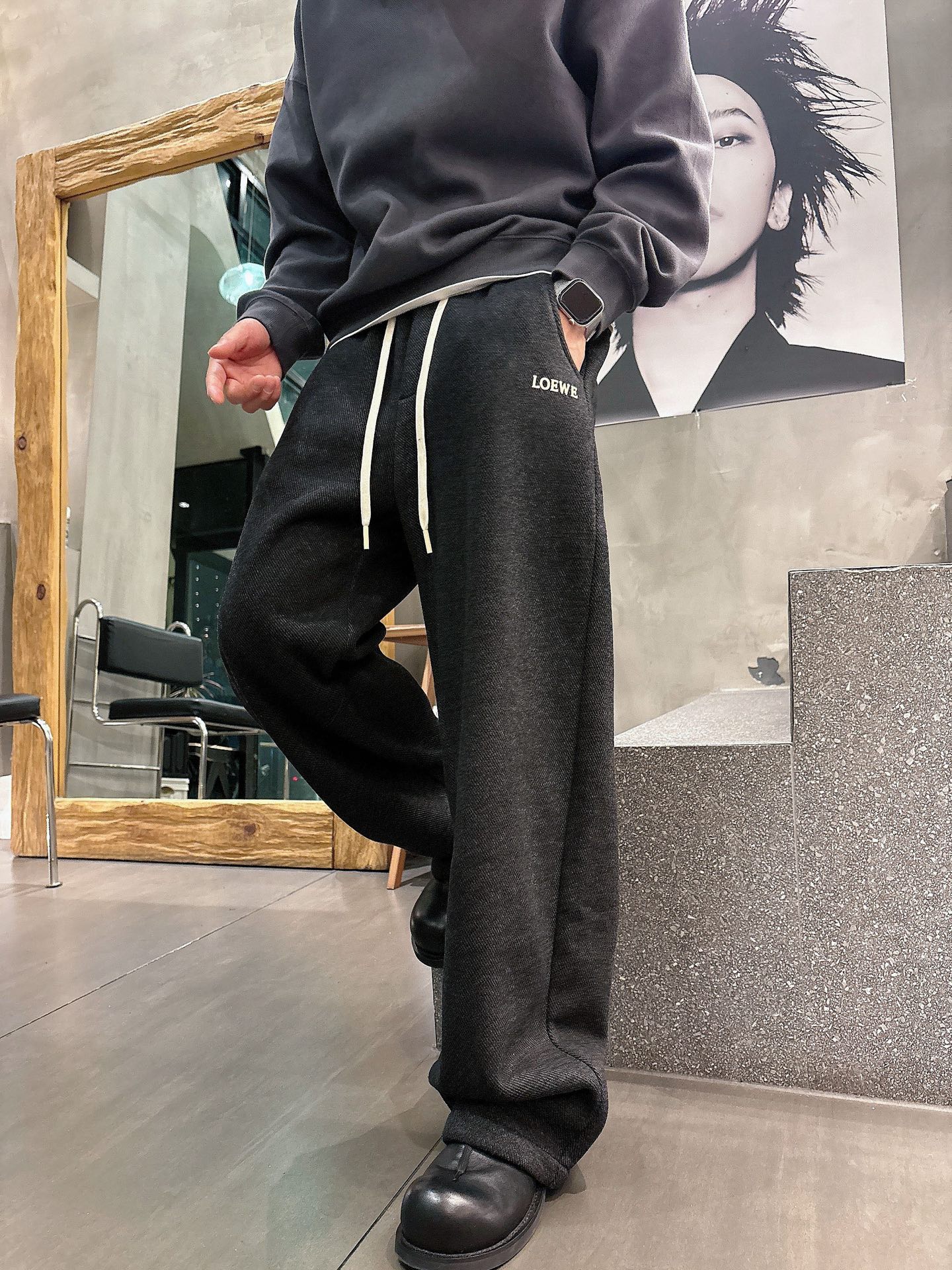 罗家🔥🔥秋冬新款经典刺绣标识高端加绒休闲长裤，男士内里羽绒纱线质地保暖休闲裤。顶级特殊渠道订单，平纹针织