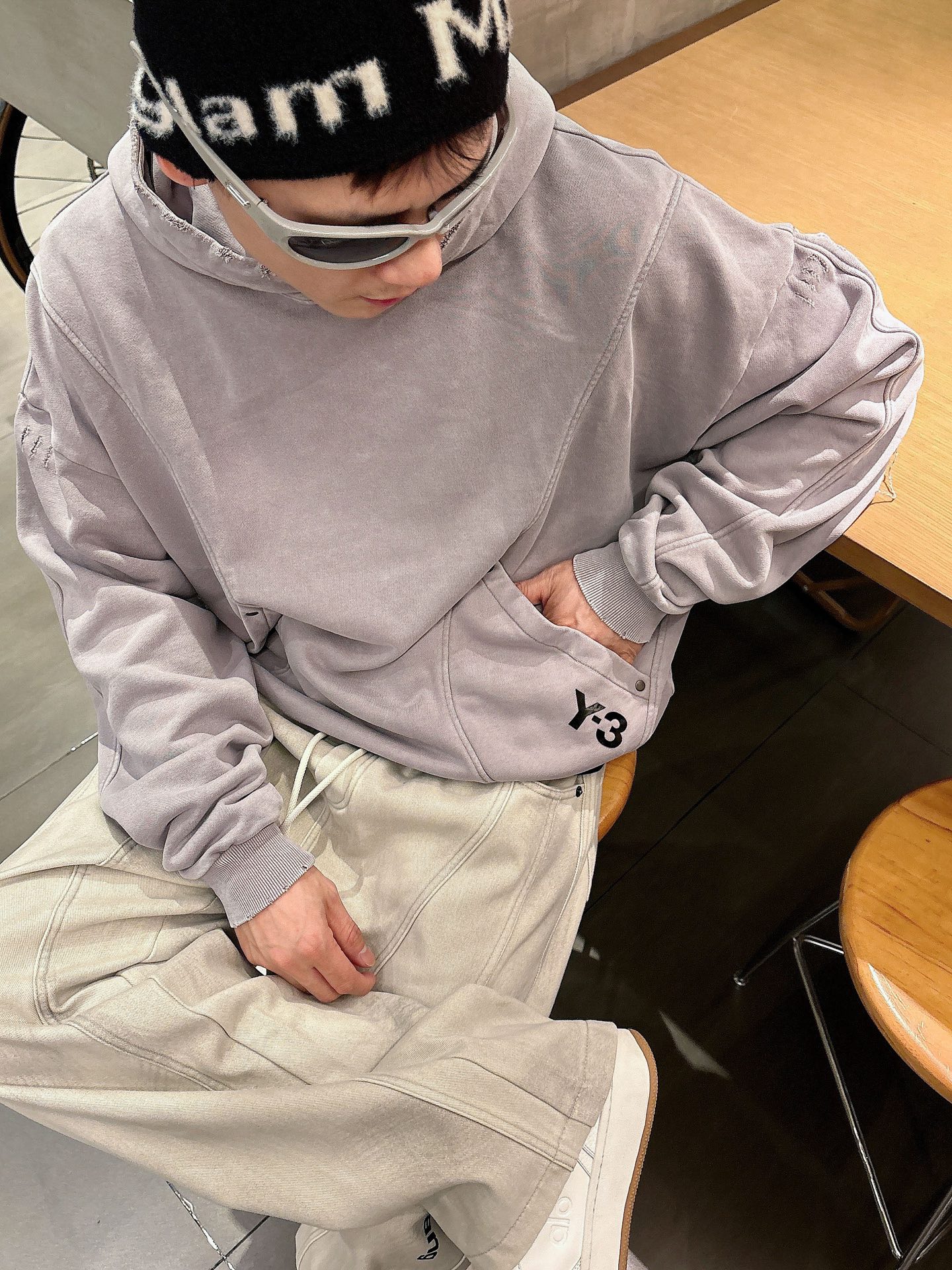 Y.3🔥🔥秋冬新款卫衣，采用进口优质材质的面料，中等厚度，面料自带微弹，具有空气感，触感极好且质感非常棒