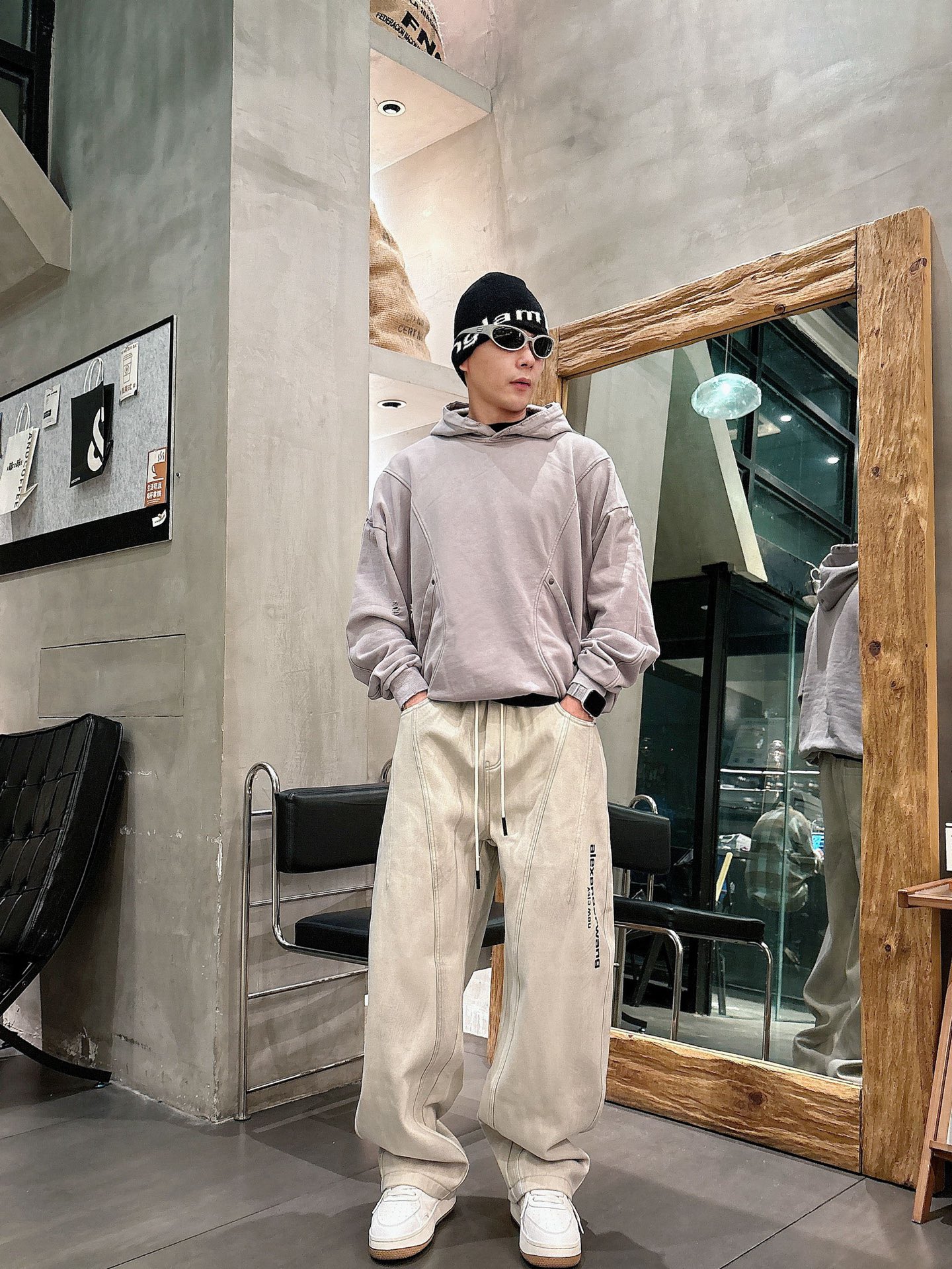 Y.3🔥🔥秋冬新款卫衣，采用进口优质材质的面料，中等厚度，面料自带微弹，具有空气感，触感极好且质感非常棒