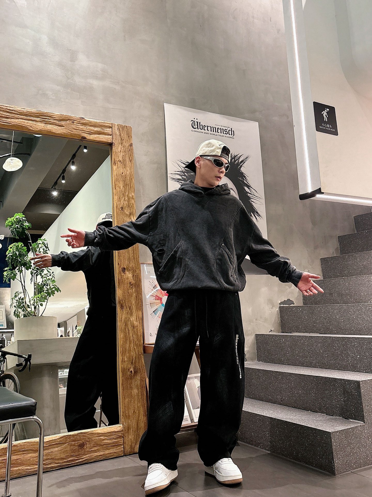 Y.3🔥🔥秋冬新款卫衣，采用进口优质材质的面料，中等厚度，面料自带微弹，具有空气感，触感极好且质感非常棒