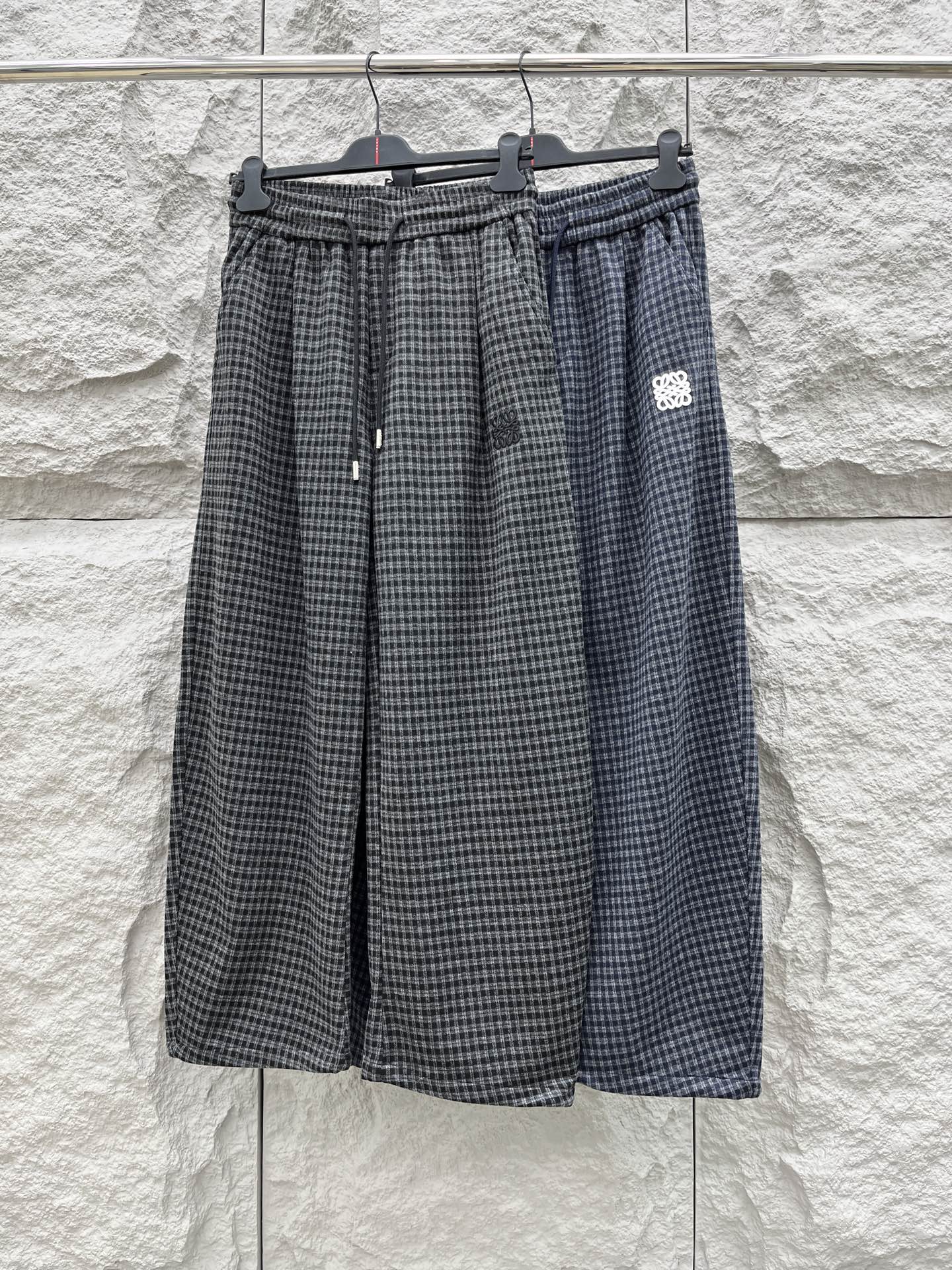 . 521100_300 521100_300