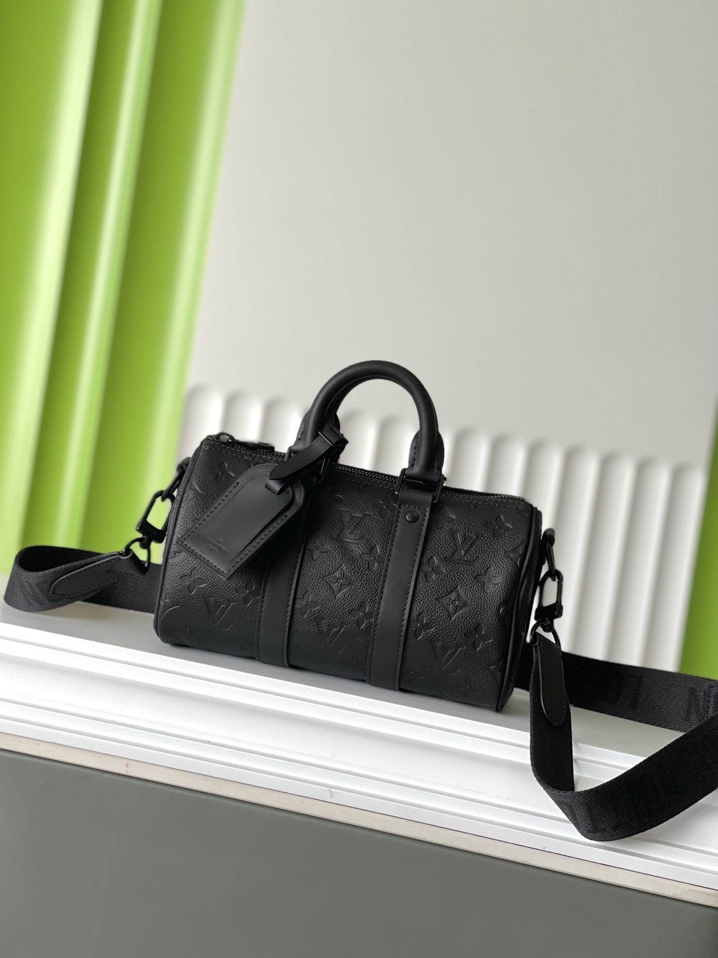 NO:208027,Purchase price M20900 25×15×11 KEEPALL Full-leather pillow bag Top-level original order Change code chip, LV [top-level original order], louis vuitton19860909拿货价 M20900 25×15×11 KEEPALL 全皮枕头包 顶级原单 变码芯片,LV【顶级原单】,louis vuitton,Bag