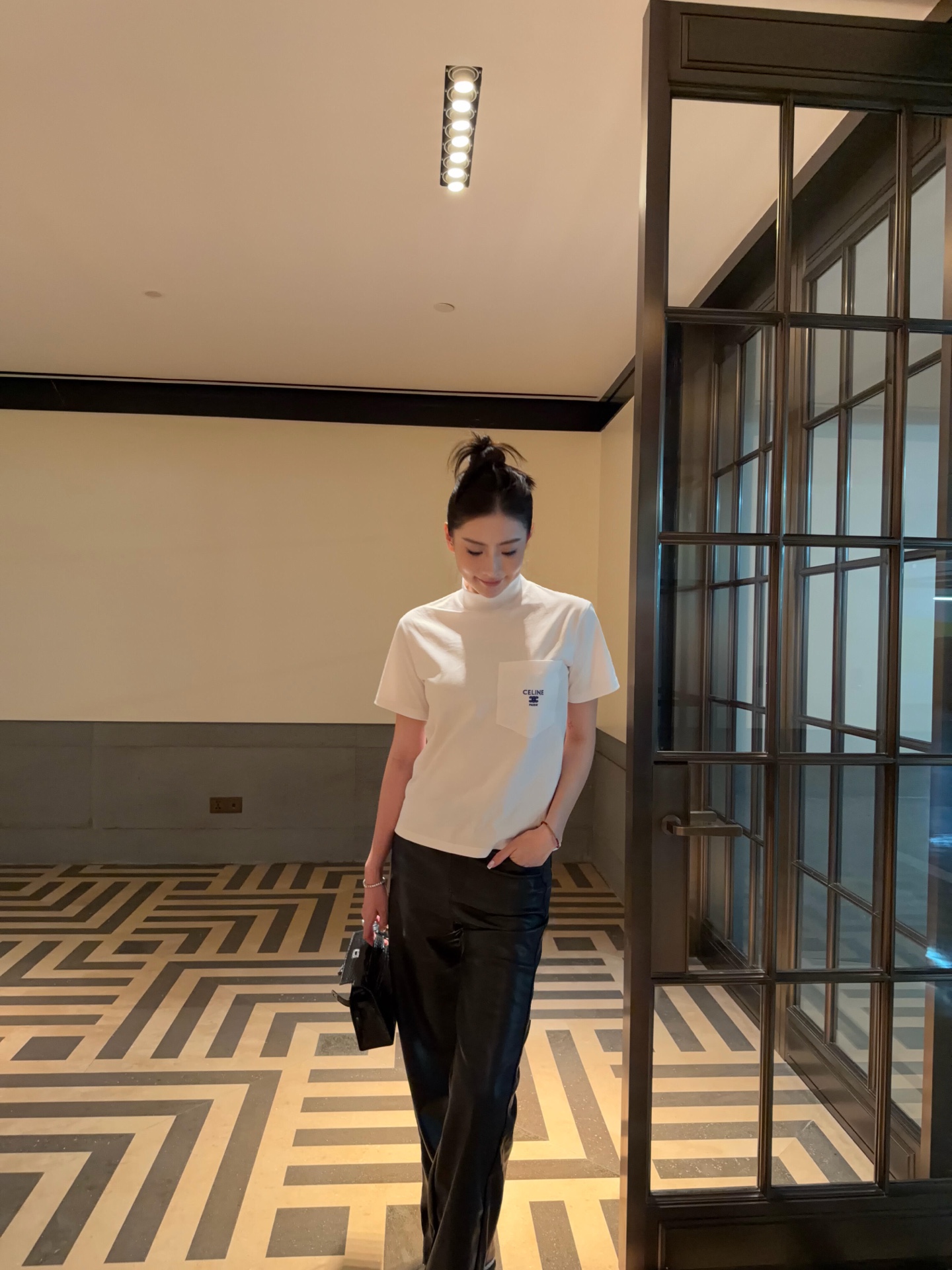 NO:802935,Fashionable and cool,19860909时髦 高冷感,,,Women's clothing