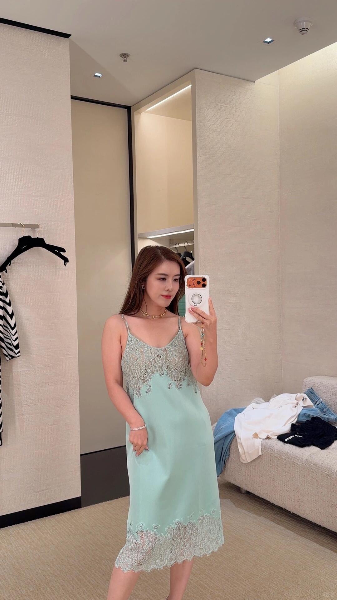 NO:935074,Pair it with the look,,19860909搭配look,,,Women's clothing