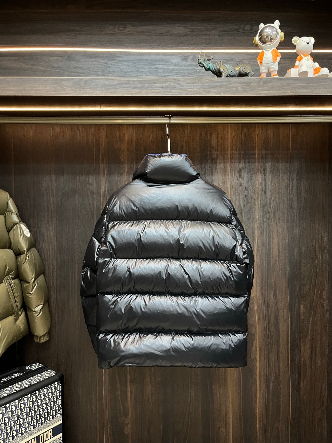 主推羽绒🌹Moner 2025最新款时尚设计师款羽绒外套❤️立领羽绒服，上臂经典logo，90#白鹅绒填