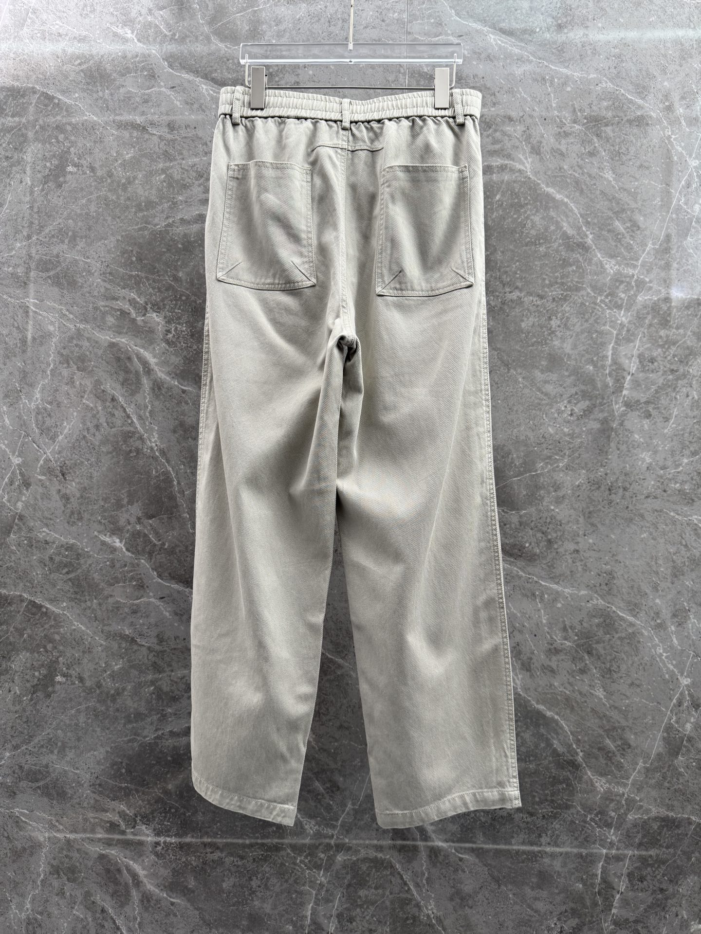 驴家🌈🌈新款休闲裤，采用优质高定面料，面料舒适透气，前面皮革logo设计，五金吊钟logo设计更加高档，