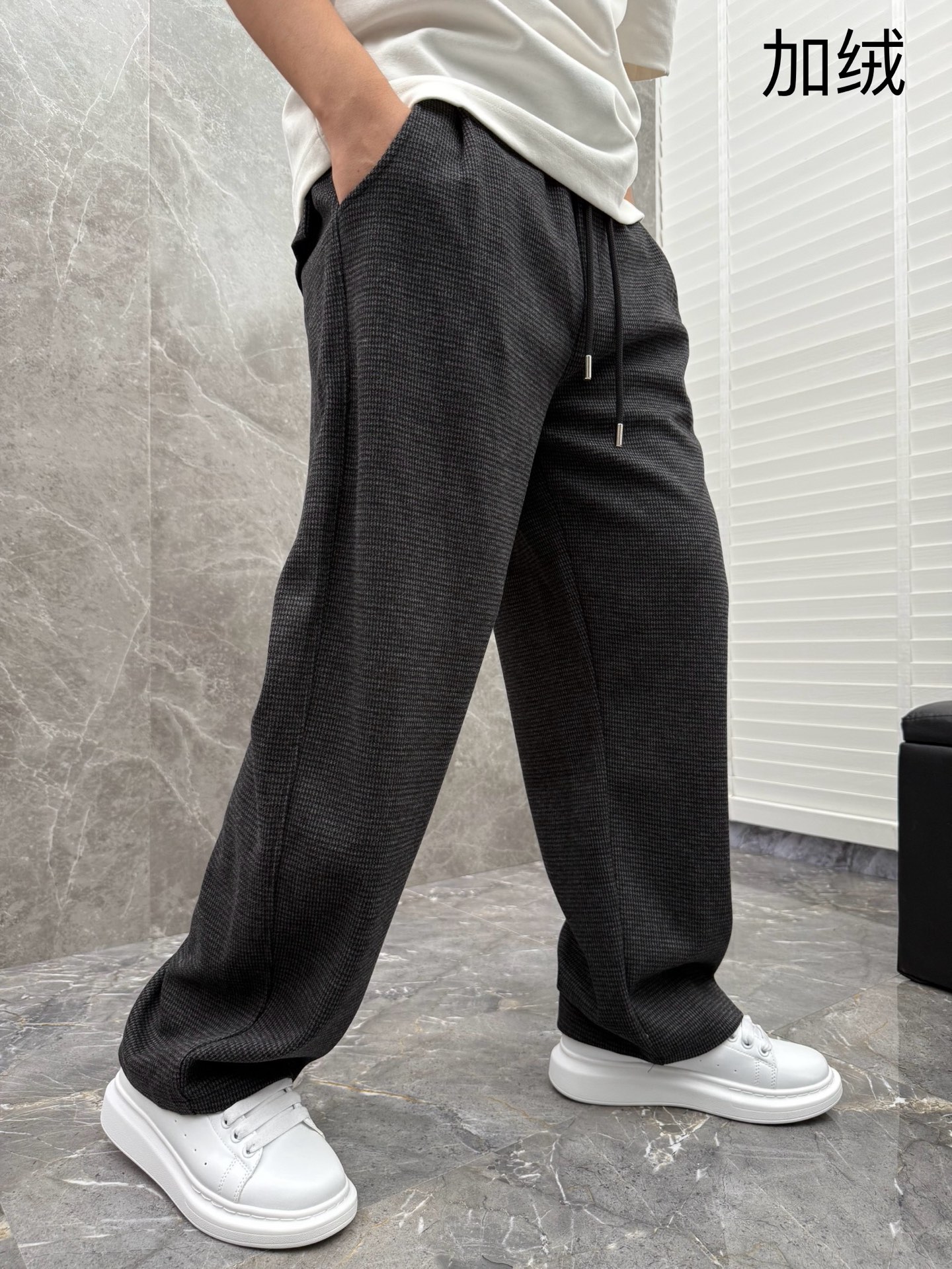 （新出加绒）马吉拉🌈🌈新款羊毛千鸟格加绒休闲裤，采用羊毛面料打造，舒适保暖轻肤软糯，非常有垂感不显臃肿。