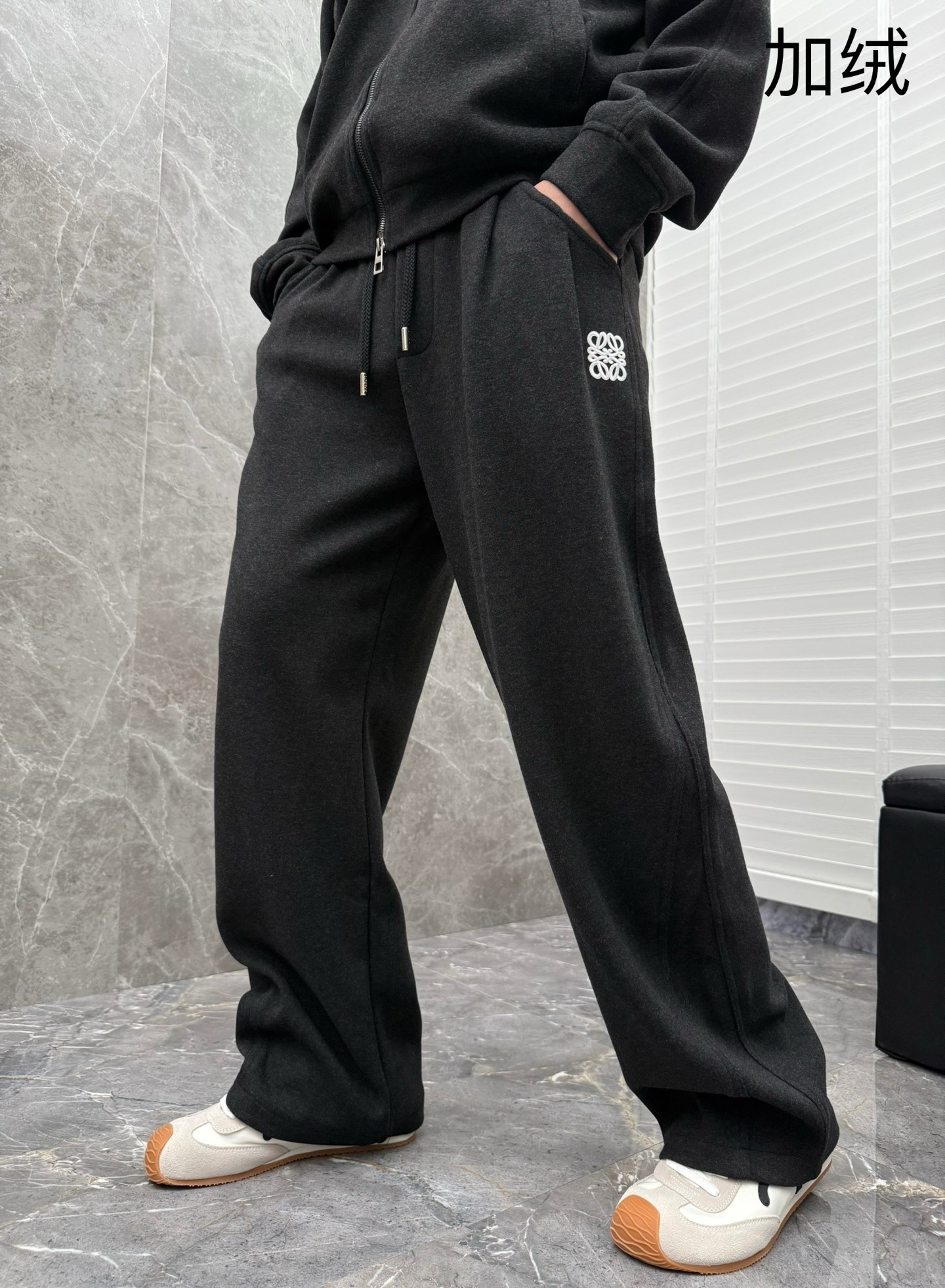 （新出加绒）罗意威🌈🌈新款加绒裤子，采用优质高定精棉面料，刺绣logo设计，超级舒适透气，面料极好亲肤舒