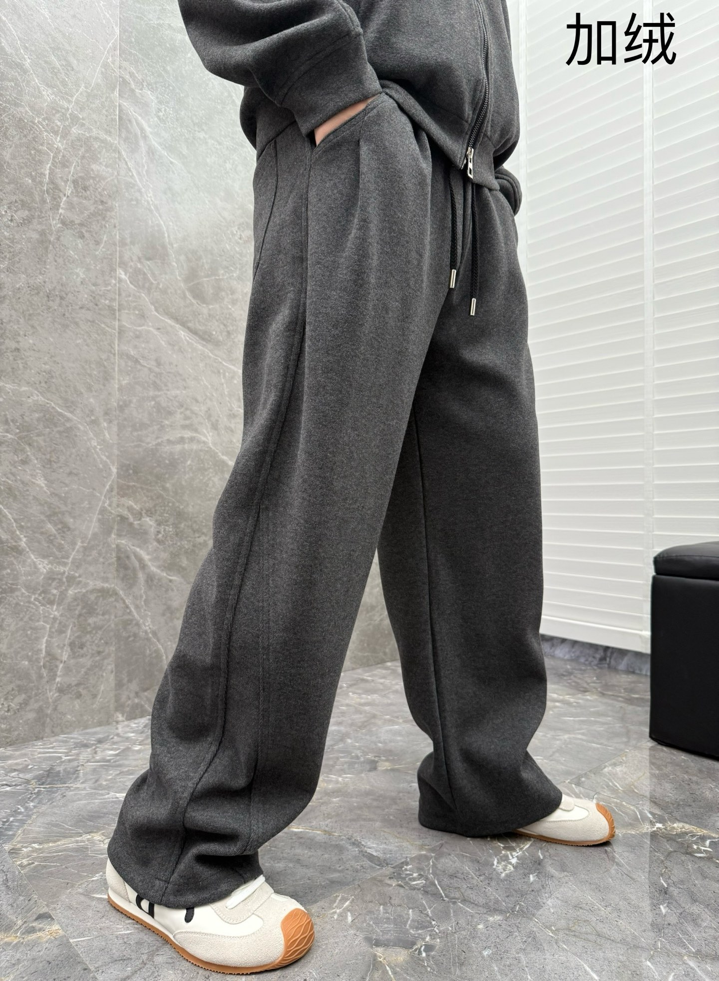 （新出加绒）罗意威🌈🌈新款加绒裤子，采用优质高定精棉面料，刺绣logo设计，超级舒适透气，面料极好亲肤舒