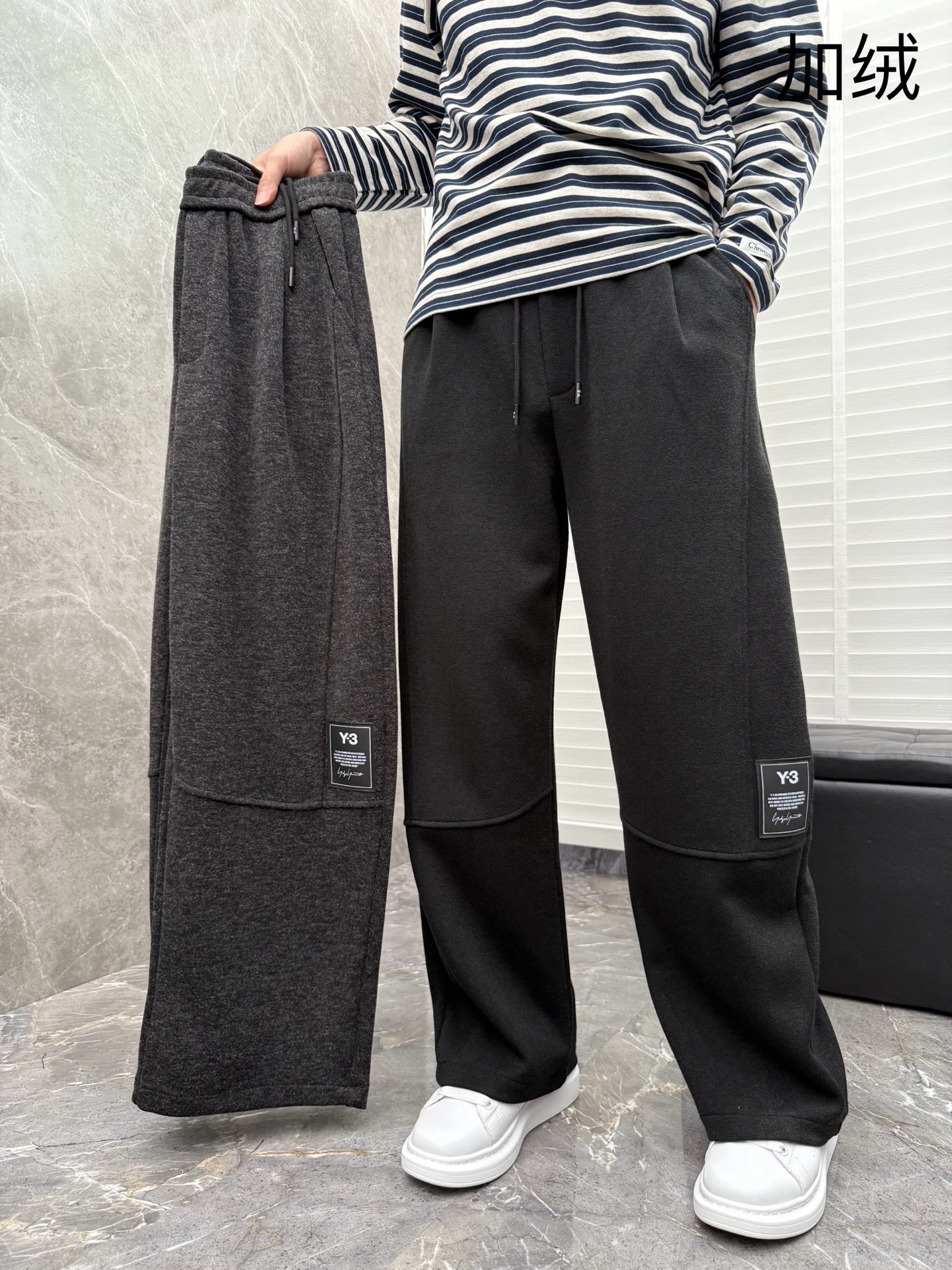 ！ （新出加绒）Y3🌈🌈经典高定新款黑武士风格加绒休闲裤，采用优质兔绒面料，超级亲肤舒适，面料超绝，裤腿