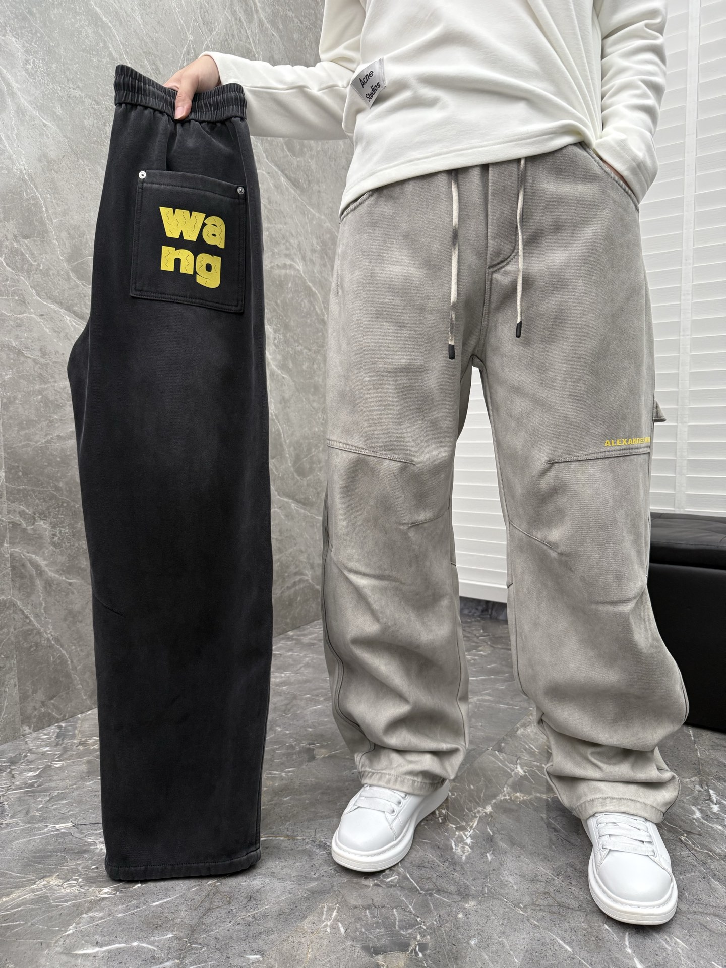 大王🌈🌈新款休闲加绒工装裤，采用梭织特种工艺混纺面料 洗水做色，超级柔软亲肤！内里走线工整细致，上身时尚