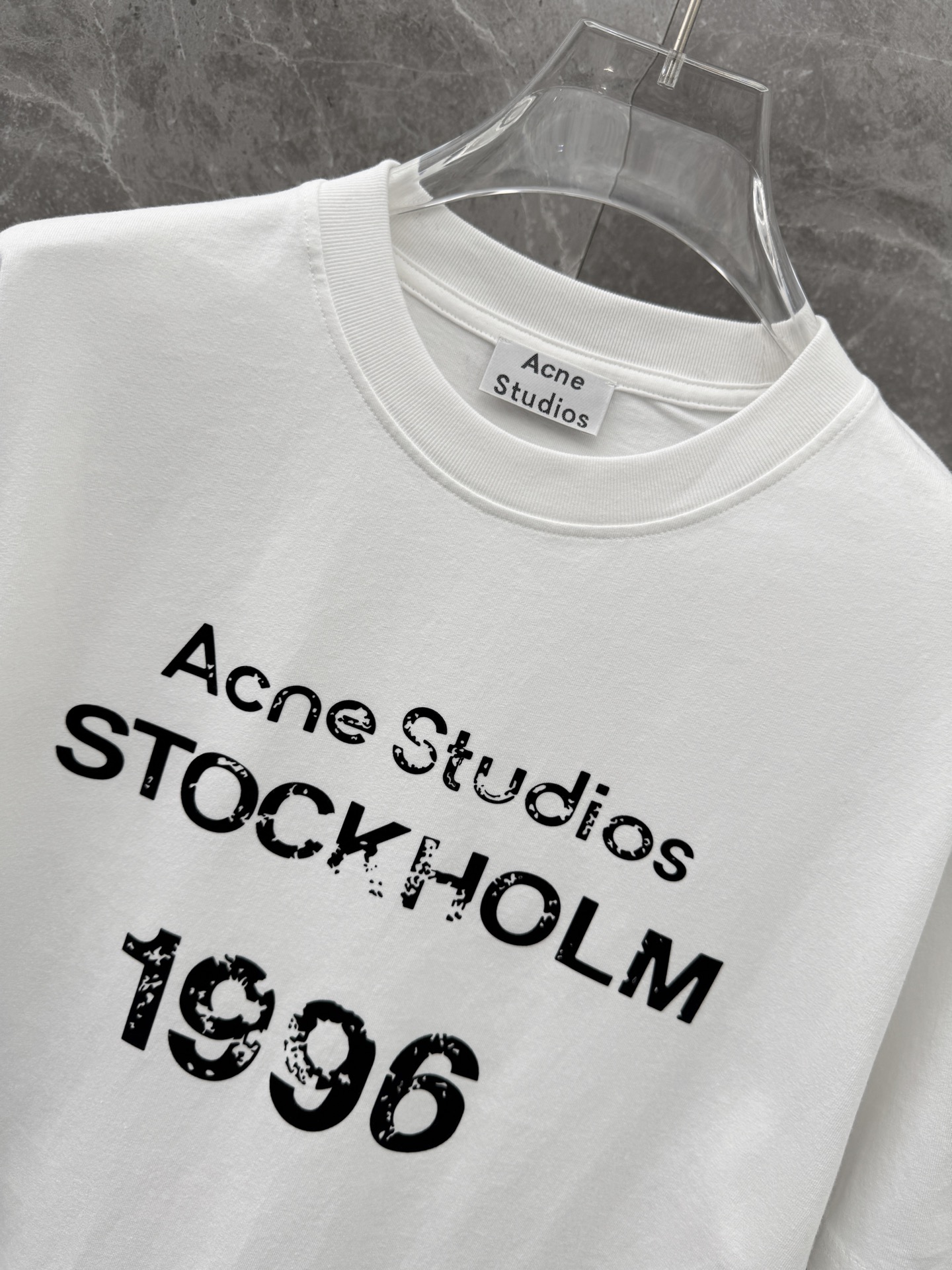 Acn🌈🌈26年新款短袖，重磅炒雪花扎染，定制原版顶级棉面料，前印胶logo点缀，颜色鲜艳夺目，上身有型