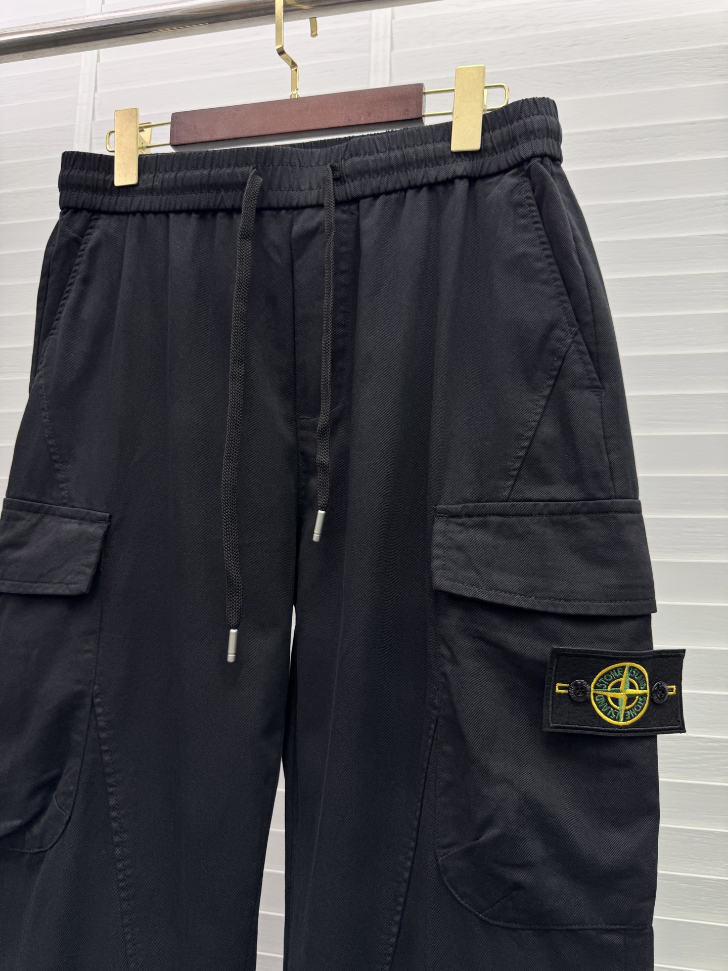 石头岛🌈🌈新款工装裤，纯棉面料 软糯亲肤 春秋冬都能穿，宽松直筒版型 松紧腰抽绳设计 不挑身材两侧大口袋