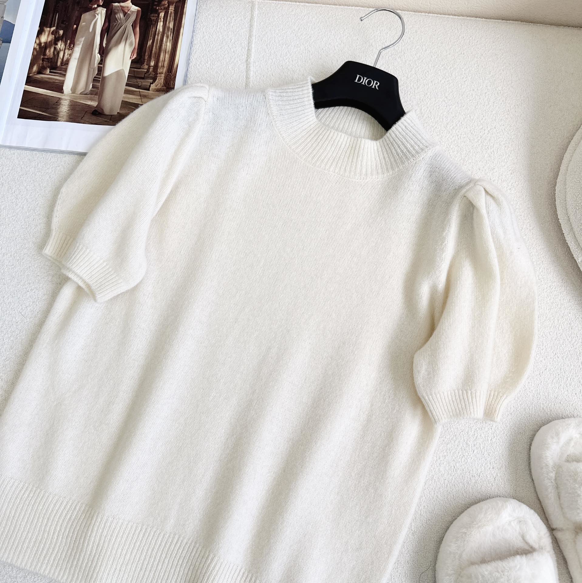 优雅LadyCD24Ss早春最新款简约优雅气质泡泡袖针织衫白富美必入款显瘦显白显气质很推荐谁穿都好看的款