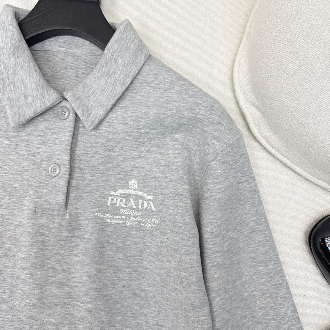 特价🉐️一套❗️现货齐码❗️不退不换❗️减龄一套搭配 PD 🌾————早秋最新款休闲时髦套装🩶polo翻