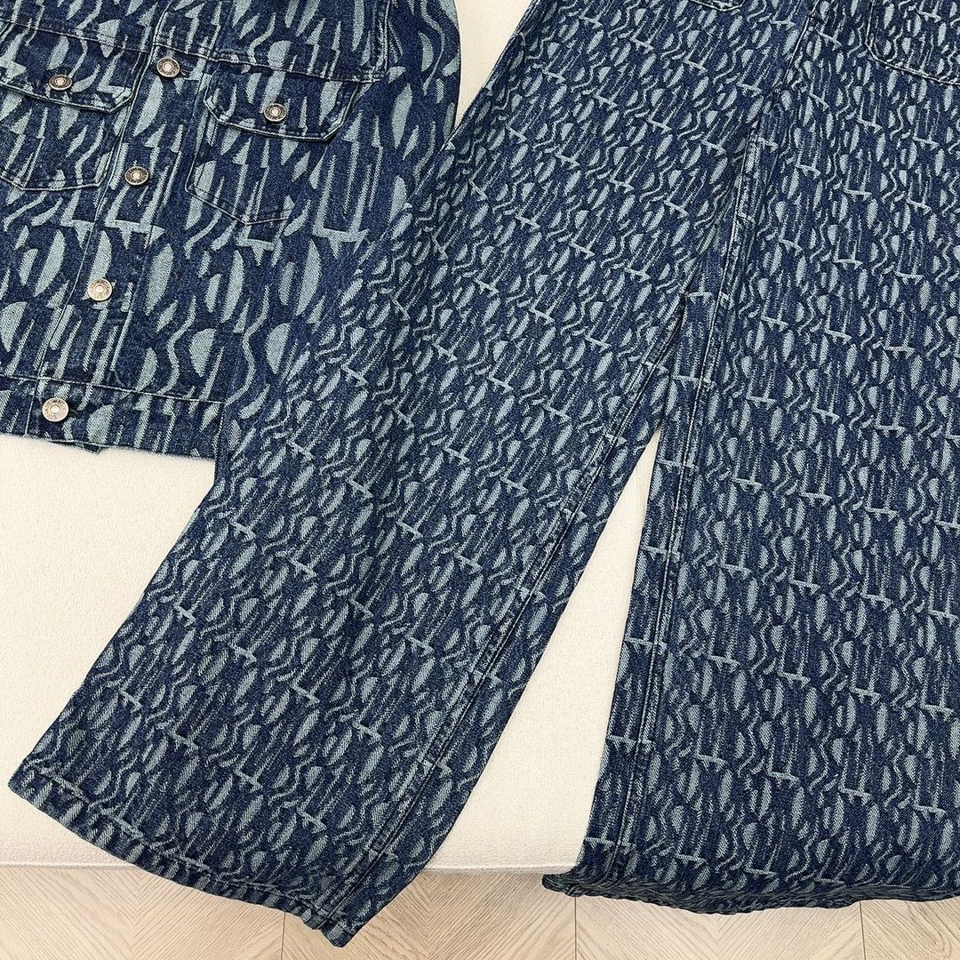 特价🉐️❗️现货齐码❗️不退不换❗️爆单款推荐 CD 25Ss————秋冬最新款Miss 系列字母提花牛