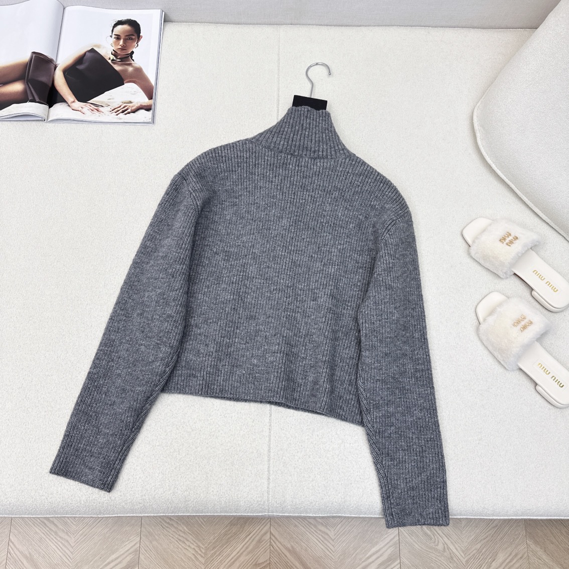 Stylish Single-Size Metal Button Dress for Autumn/Winter: Warm, Lazy, Soft, Unresistible. - 图片 8