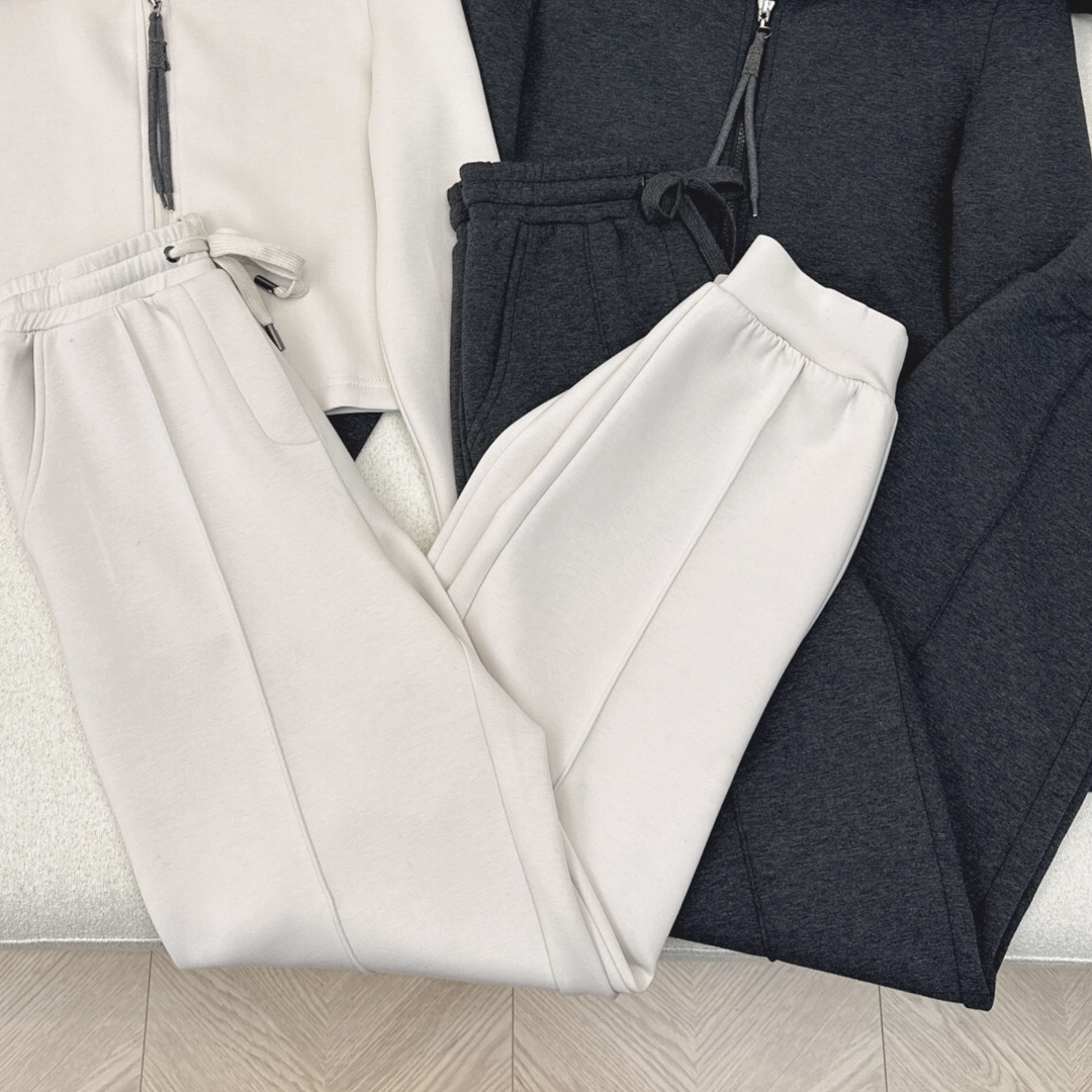 特价🉐️一套❗️SM❗️不退不换❗️独家款～ BC 🌾————秋冬最新款时髦假设计卫衣套装 🩶大翻领休闲