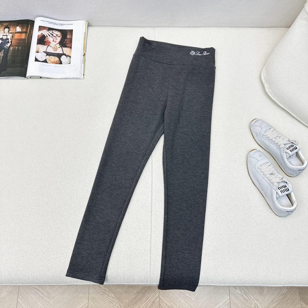 特价🉐️ ❗️现货齐码❗️不退不换❗️入冬必备 lp🆕 ————秋冬最新款高腰加绒打底裤 🖤采用软糯加绒