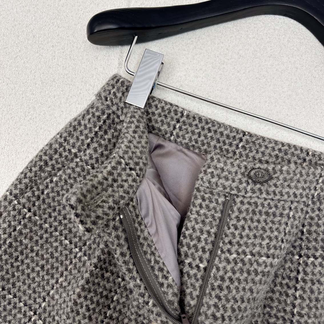 特价🉐️❗️SM❗️不退不换❗️独家首发 C家 25Ss————早春最新走秀同款高级灰套装🩶重工艺立体亮